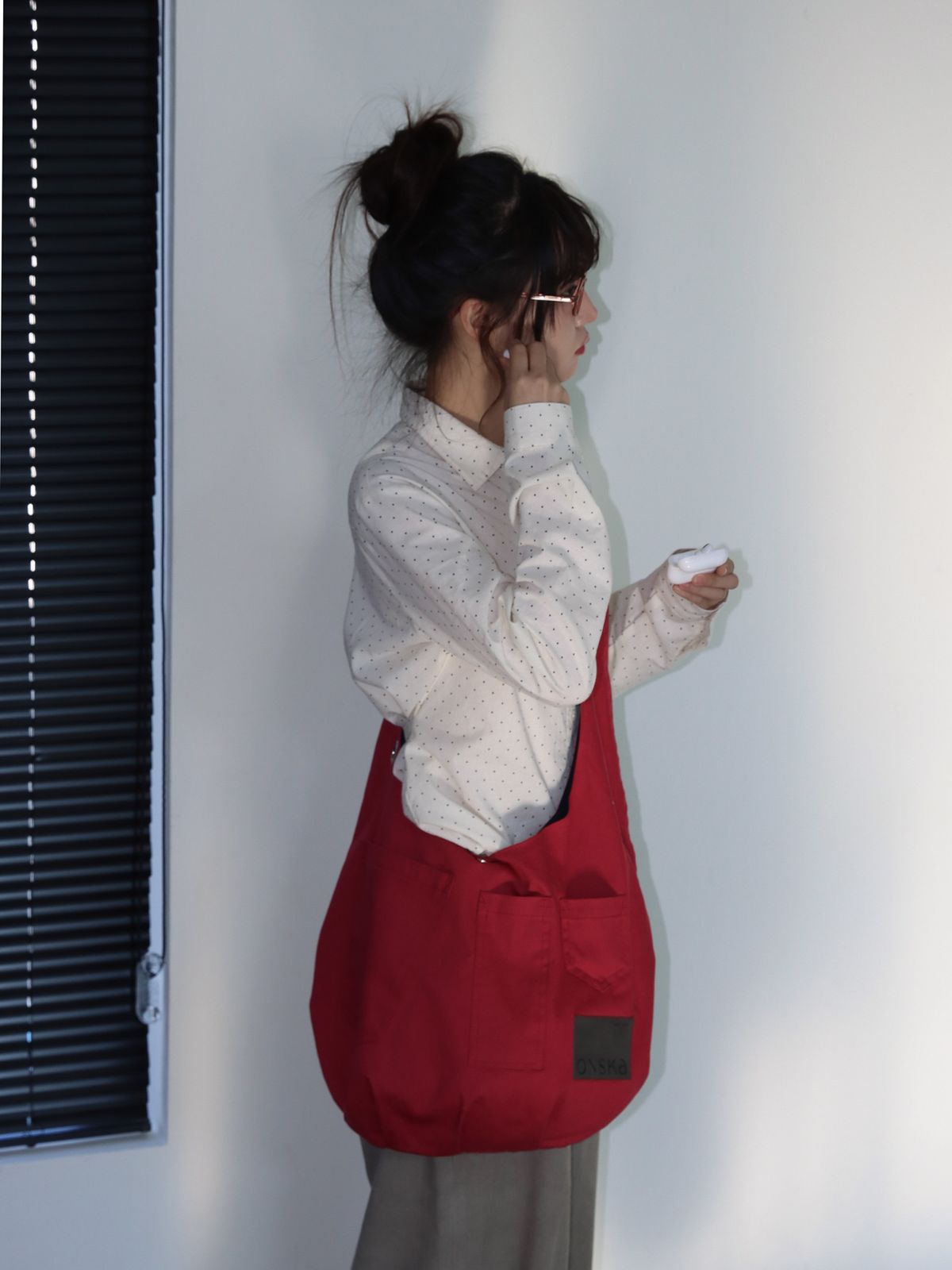 온스카(ONSKA) REVERSIBLE POCKET BAG (RED & NAVY)