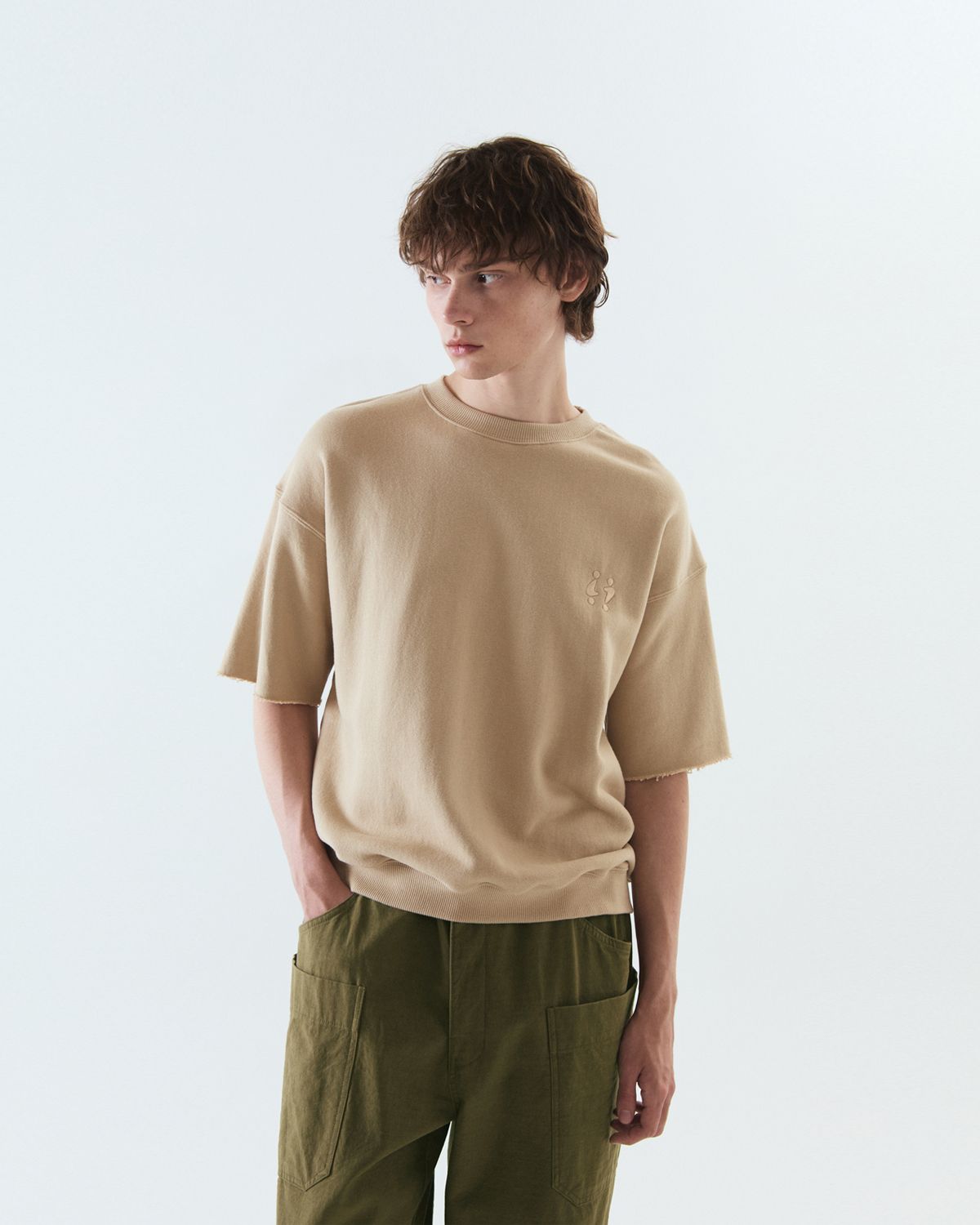 디앤드퀘스천(THEENDQUESTION) Half crewneck sweatshirt / BEIGE