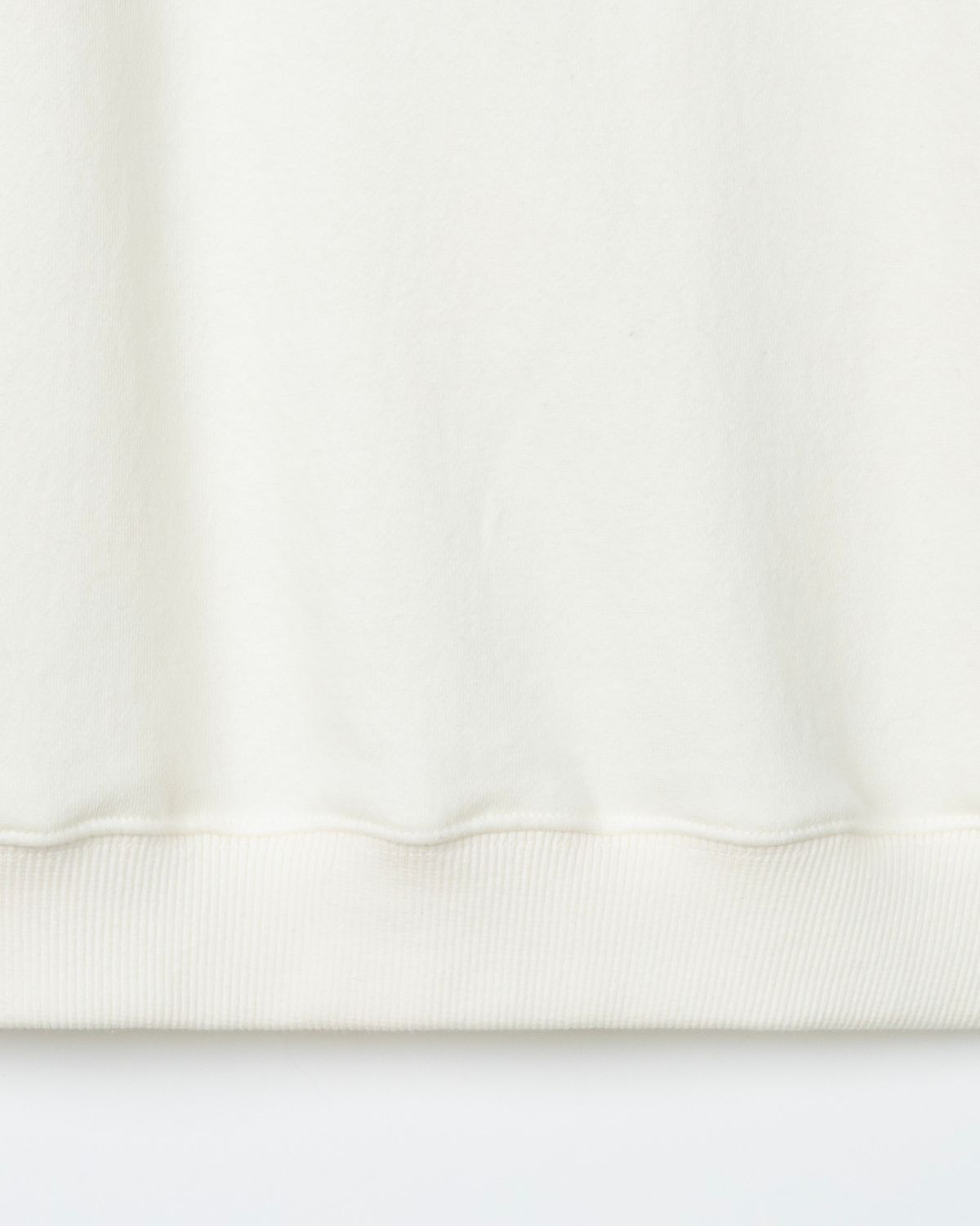 디앤드퀘스천(THEENDQUESTION) Half crewneck sweatshirt / IVORY