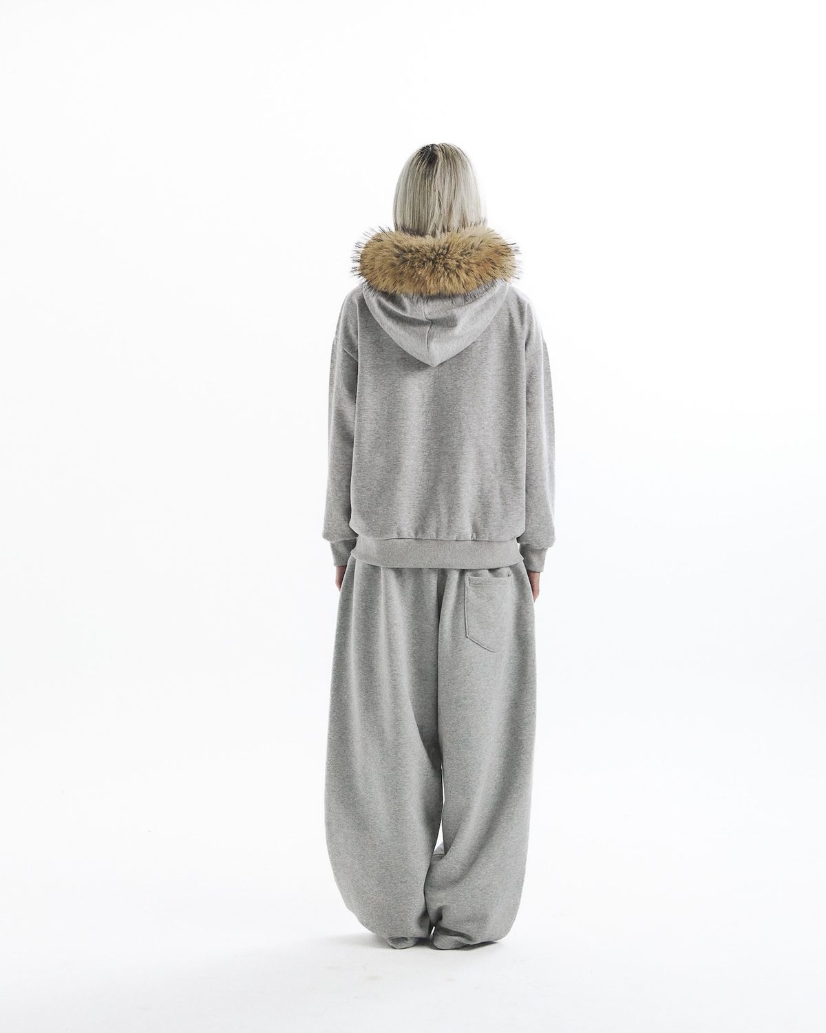 카이야(KAIYA) id card fur hooded zip up-cream