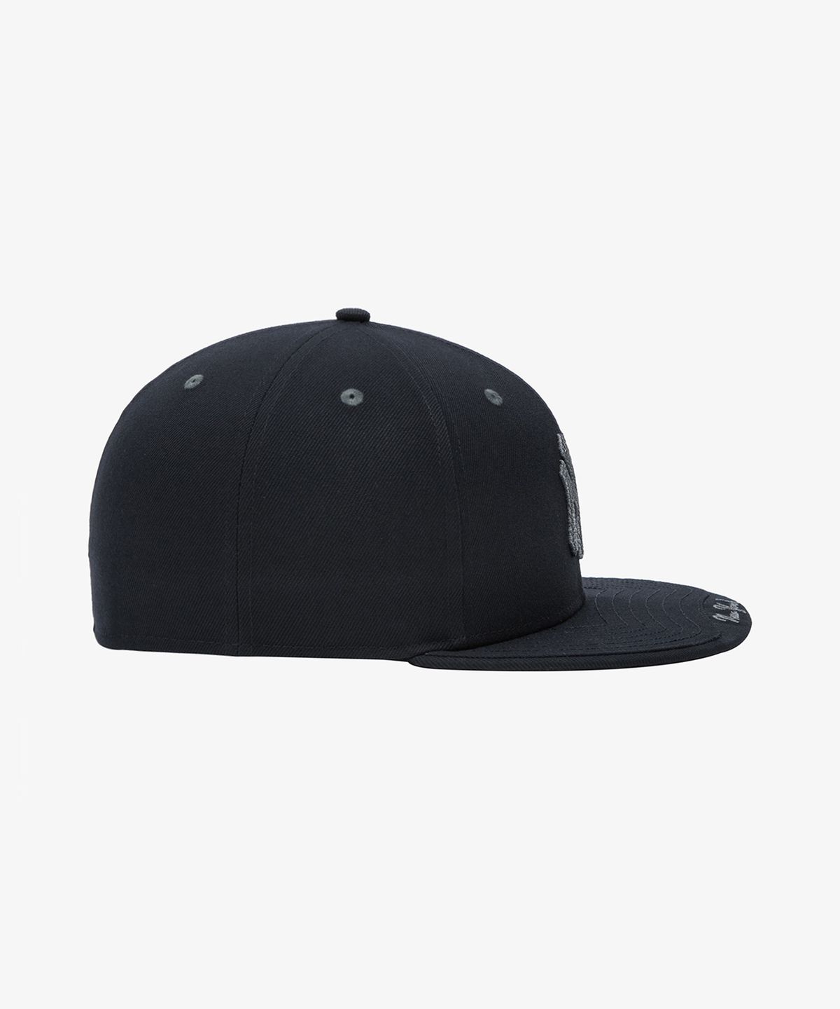 뉴에라(NEW ERA) 5950 LAYERED VISOR NEYYAN NVY