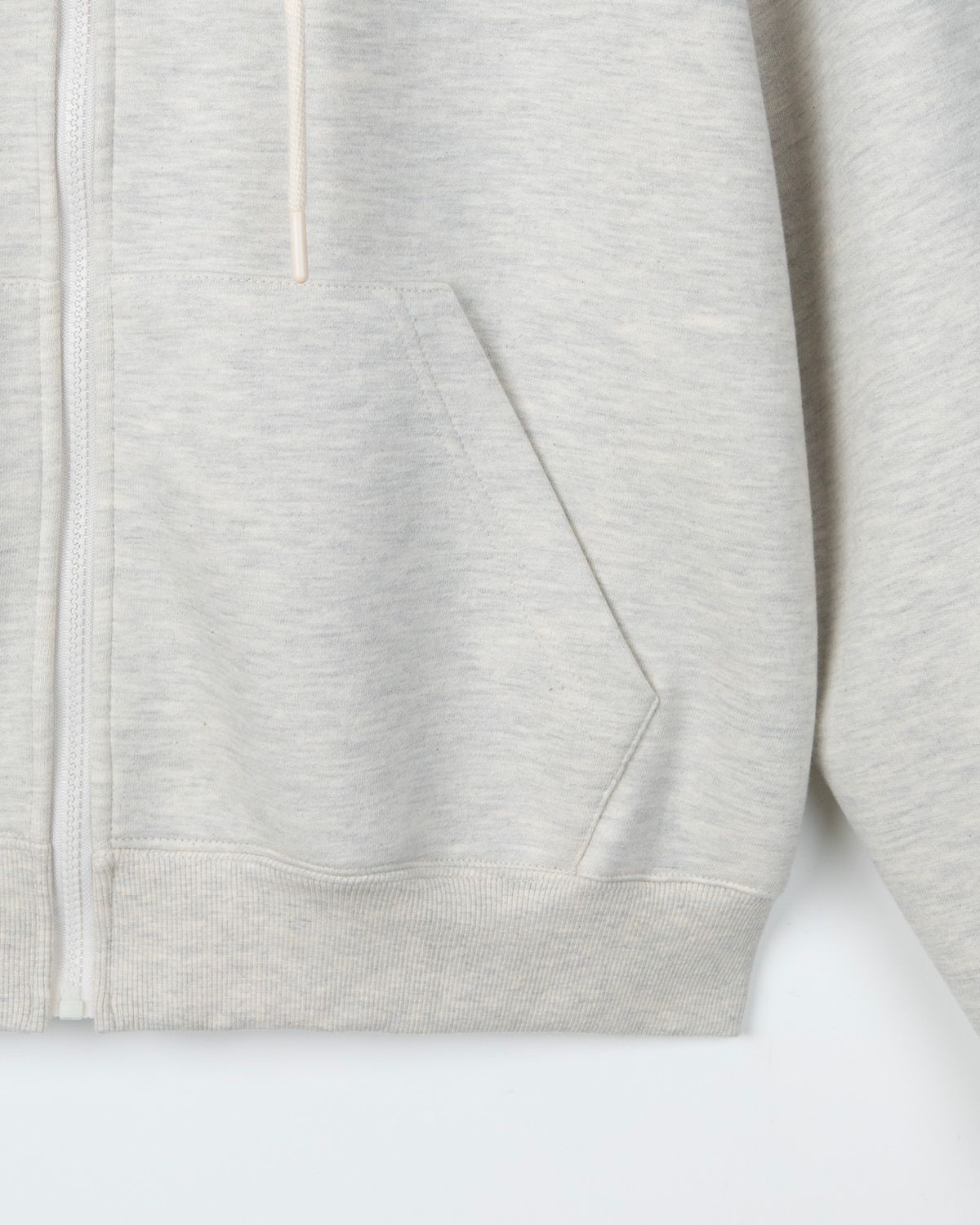 디앤드퀘스천(THEENDQUESTION) Neoprene hood zip-up jumper / OATMEAL