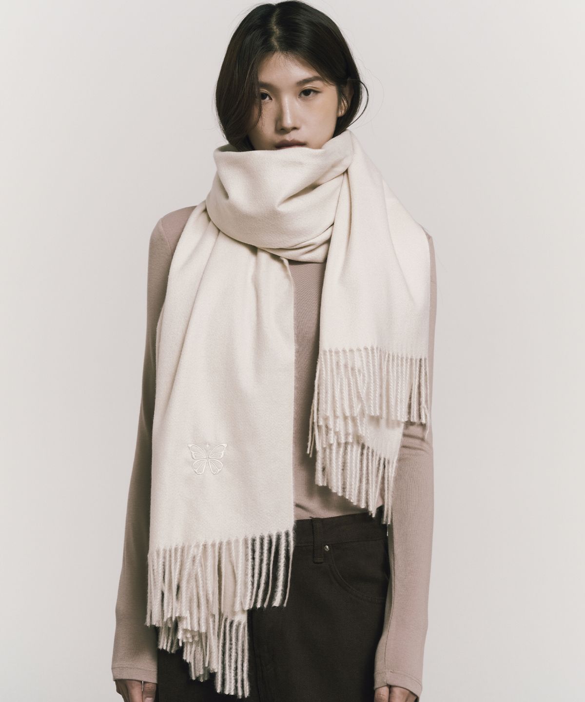 닉앤니콜(NICK&NICOLE) BUTTERFLY SOFT TOUCH MUFFLER_CREAM