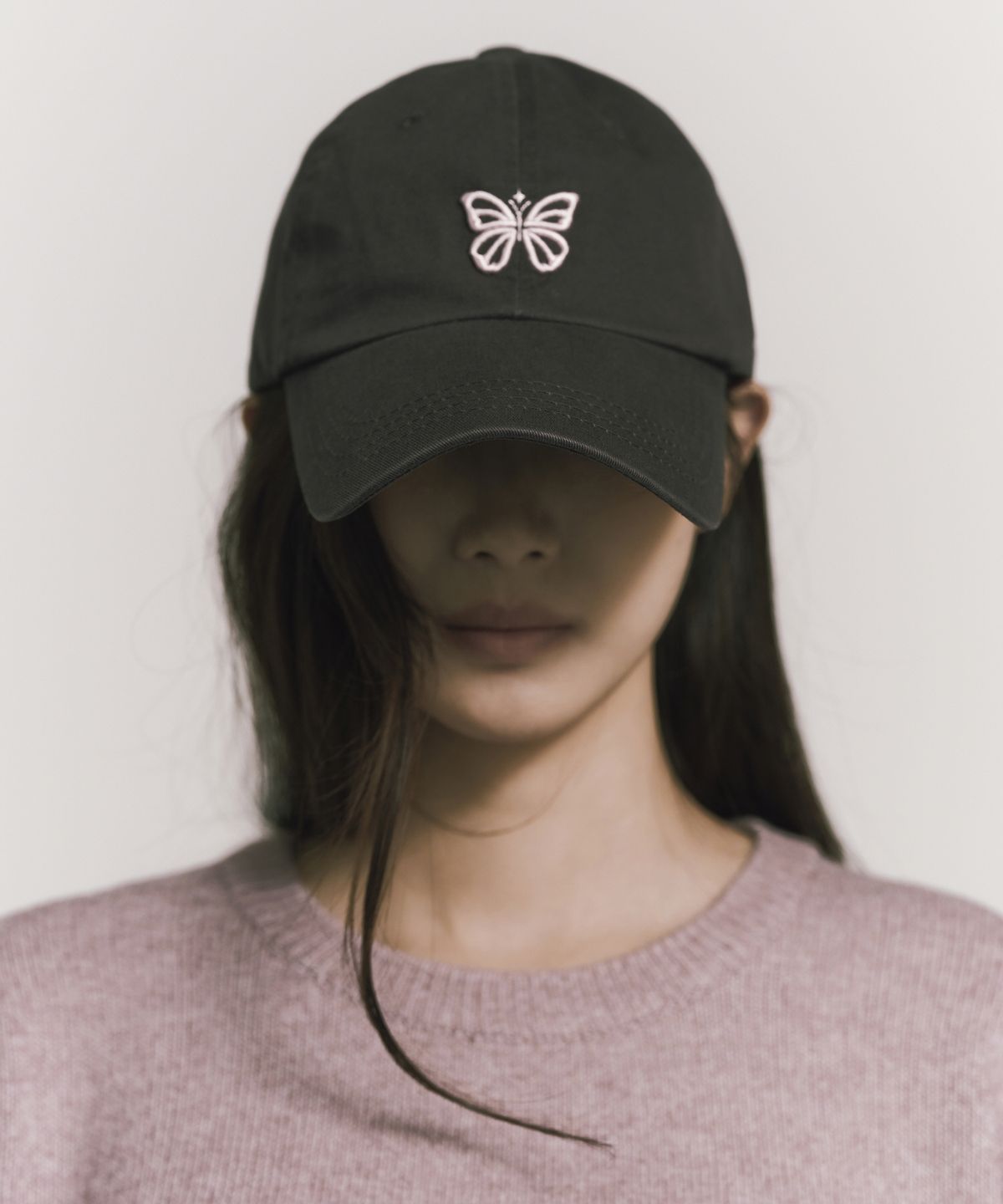 닉앤니콜(NICK&NICOLE) MINI BUTTERFLY BLINK BALL CAP_CHARCOAL PINK