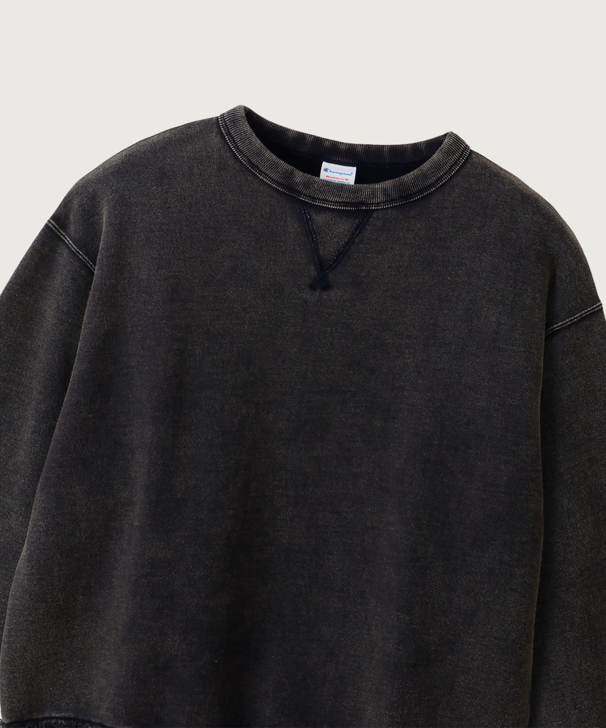챔피온(CHAMPION) 여성 빈티지 워싱 루즈핏 기모 스웨트셔츠 Off Black