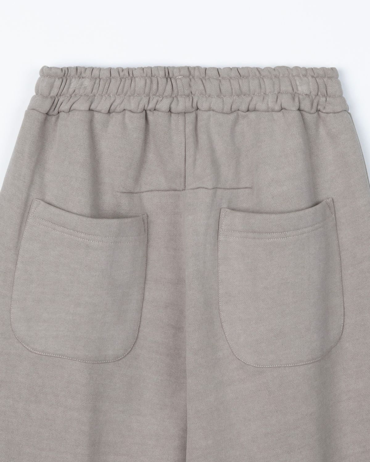 디앤드퀘스천(THEENDQUESTION) Pigment wide training pants / BEIGE