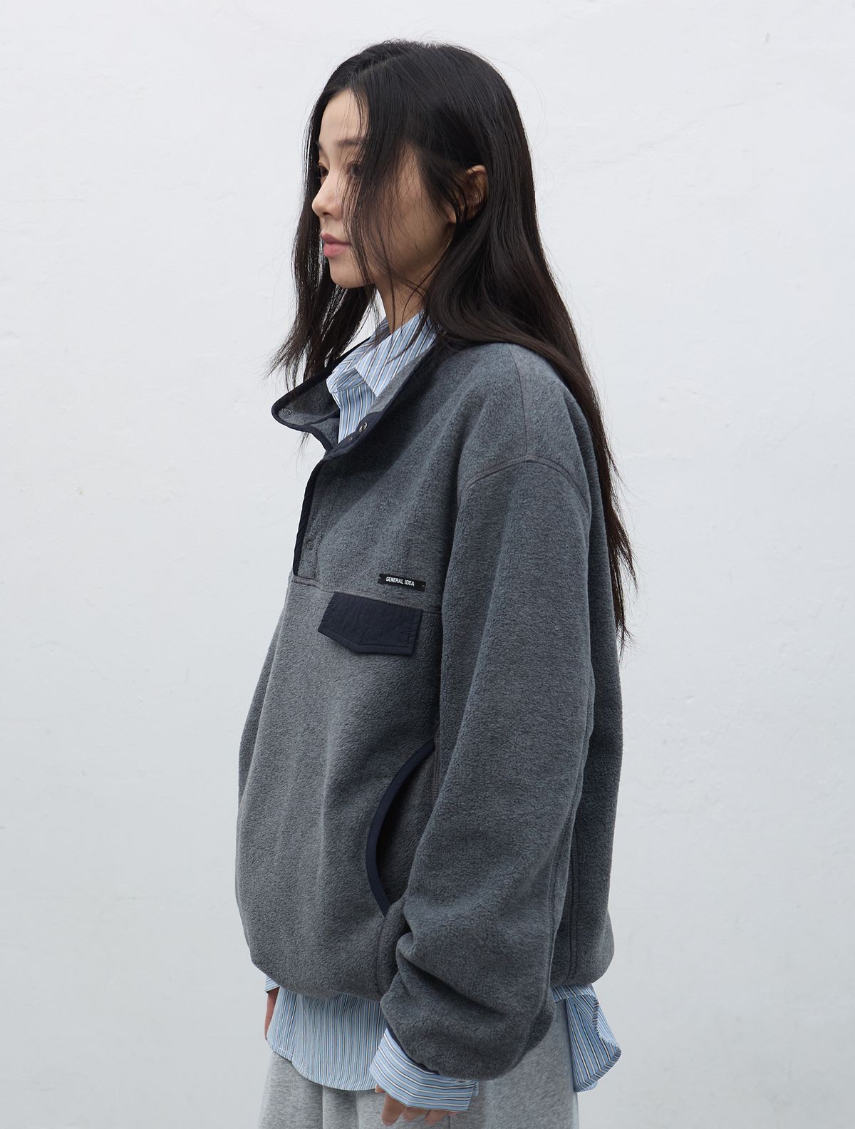 제너럴아이디어(GENERALIDEA) UNISEX 소프트 하이넥 플리스 아노락 세트[CHARCOAL] / SBE4U02010