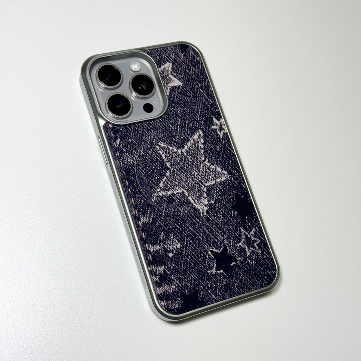 메모리즈바운더리(MEMORIESBOUNDARY) Faded Denim Stardust Phone Case Brown (SV_Epoxy/MagSafe Glass)
