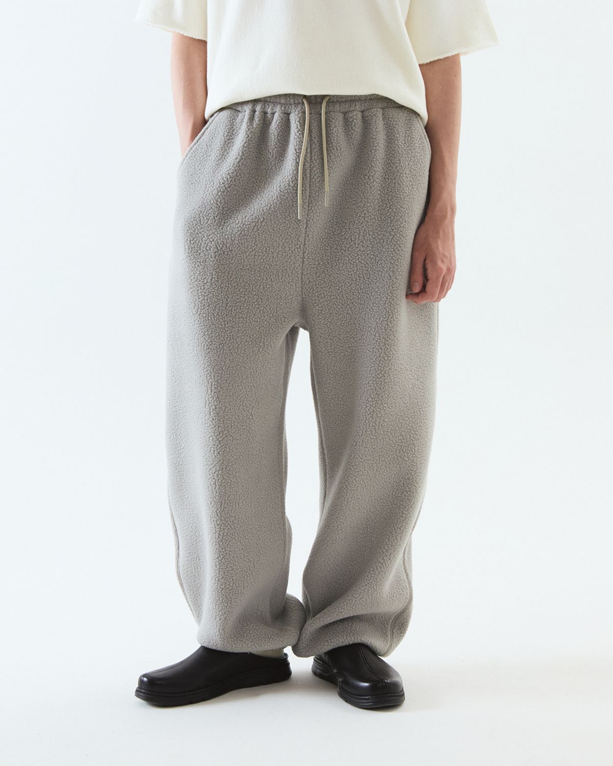 디앤드퀘스천(THEENDQUESTION) Fleece pants / BEIGE
