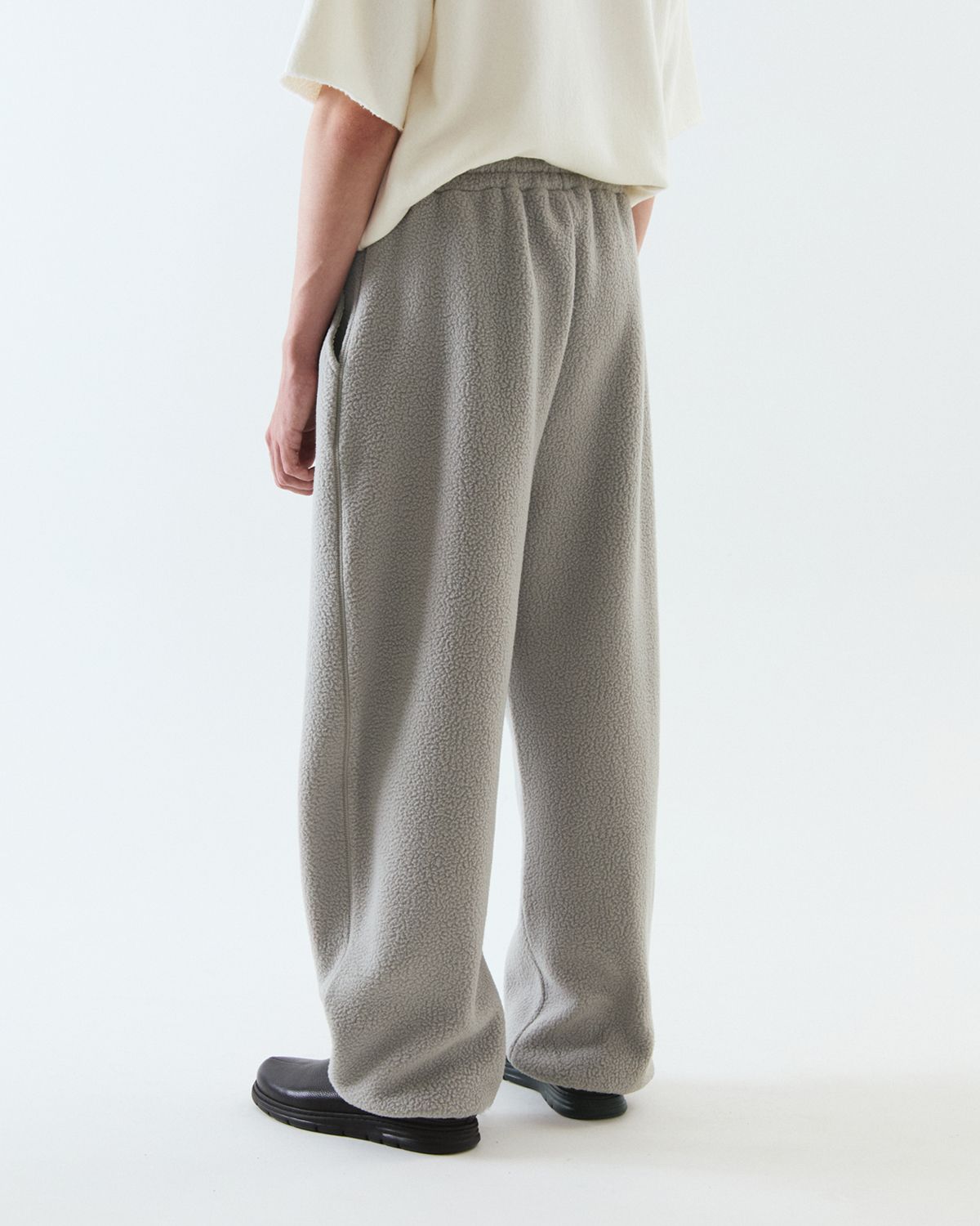 디앤드퀘스천(THEENDQUESTION) Fleece pants / BEIGE
