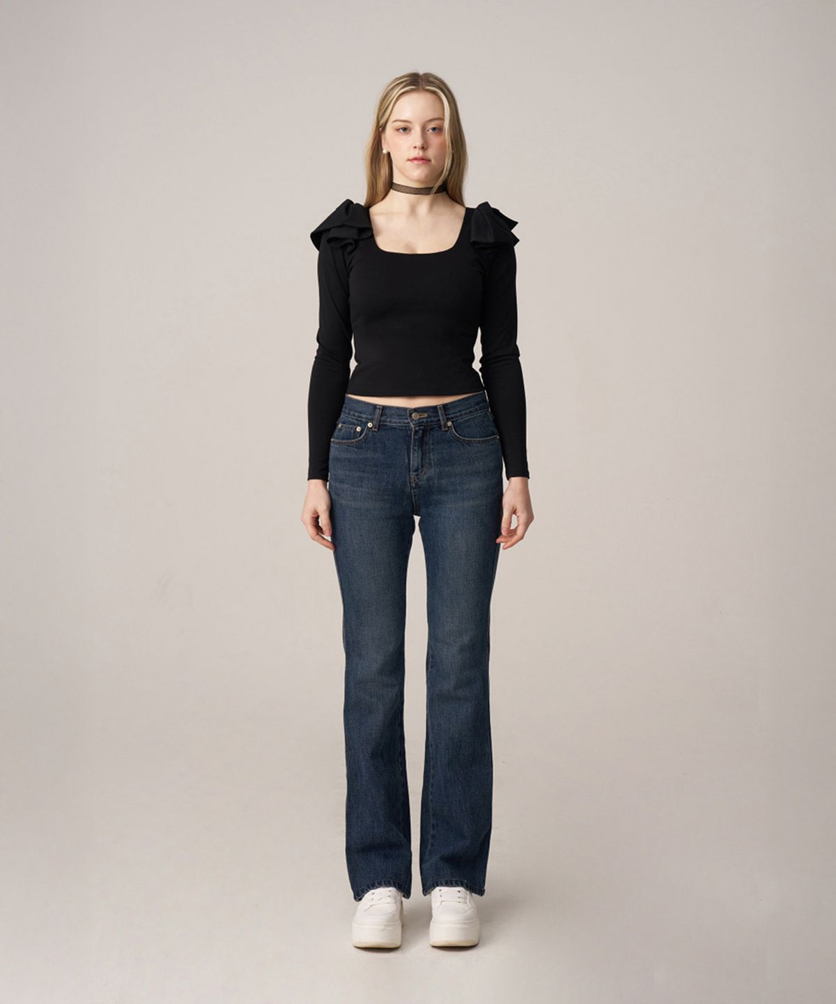 스쿠스퀘어(SQUSQUARE) Audrey Ribbon T-Shirt_Noir Black