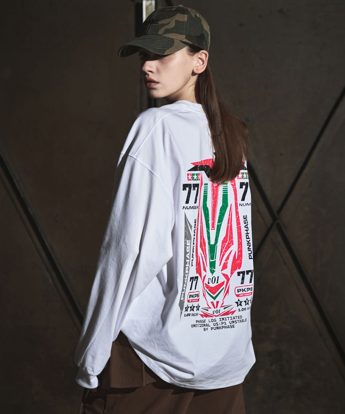 펑크페이즈(PUNKPHASE) Phase Racing77 L/S Tee Off White