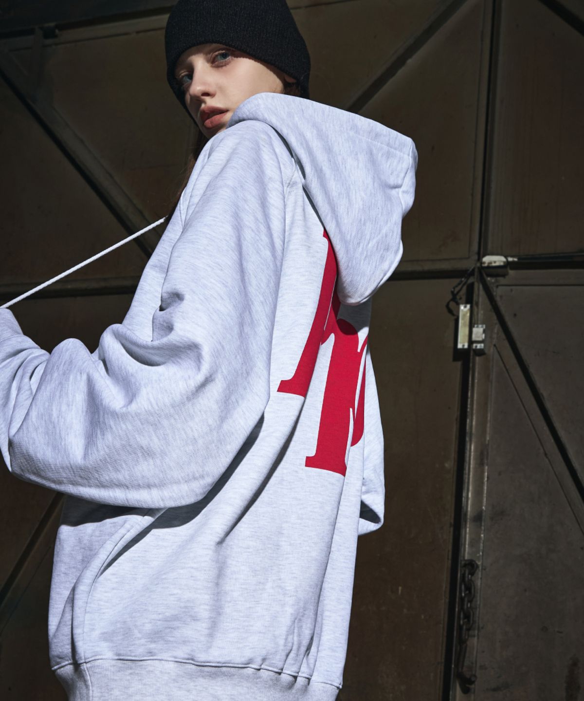 펑크페이즈(PUNKPHASE) Big PP Logo Hoodie Melange Gray