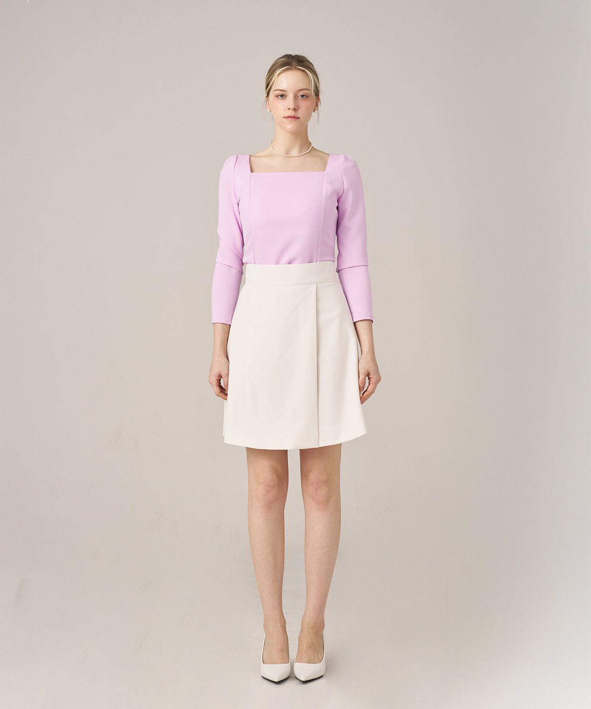 스쿠스퀘어(SQUSQUARE) Nana Mini Wrap Skirt_Mood White