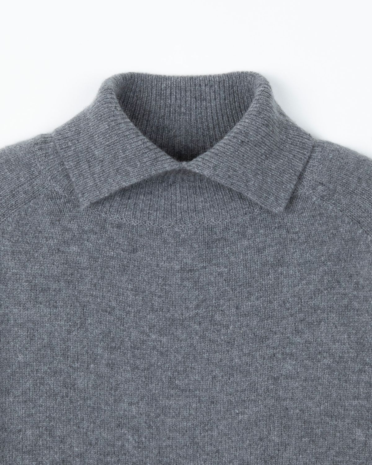 디앤드퀘스천(THEENDQUESTION) Turtle crop knit top / GRAY