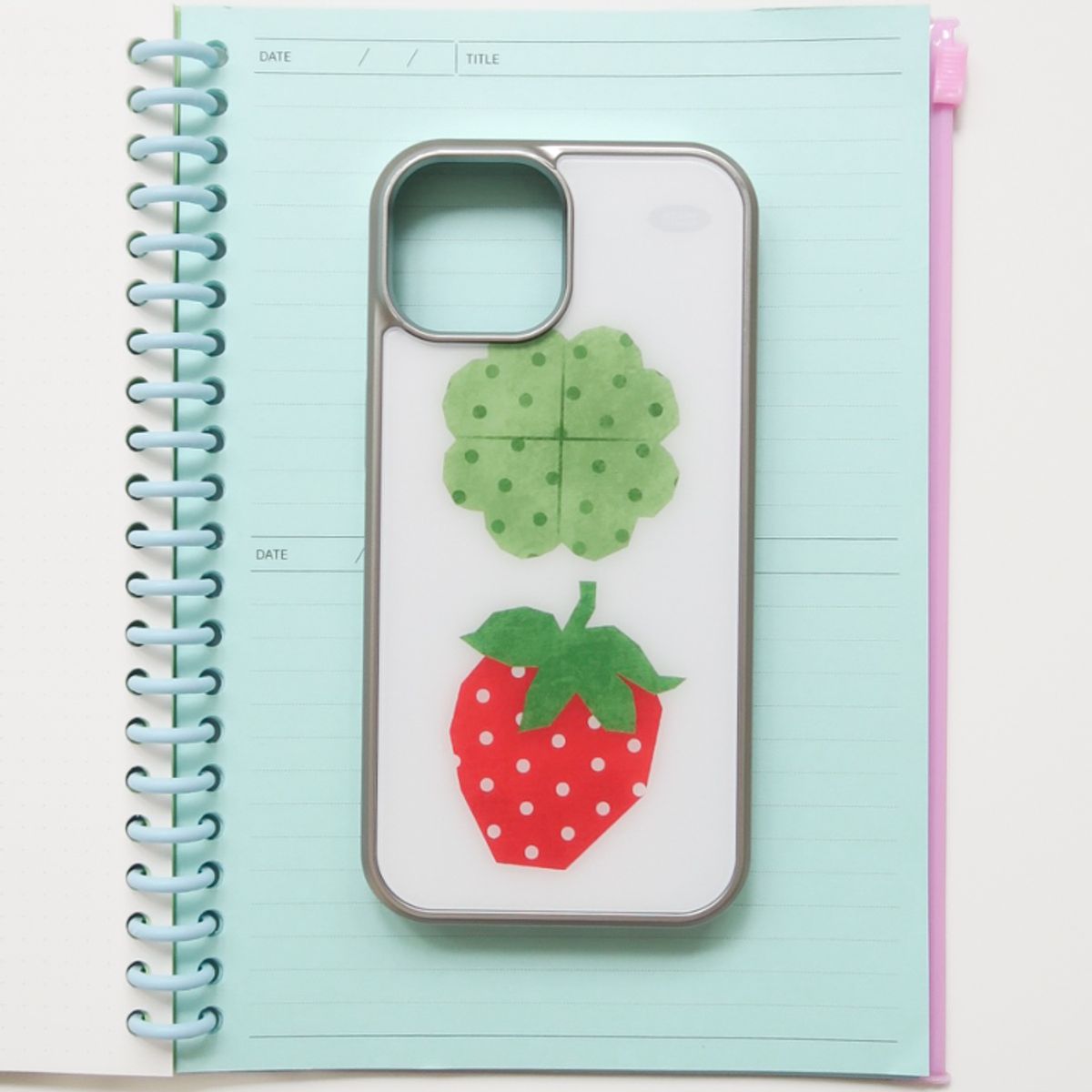 케짐 빌리지(KEZIM VILLAGE) BIG RED STRAWBERRY case (Silver bumper)