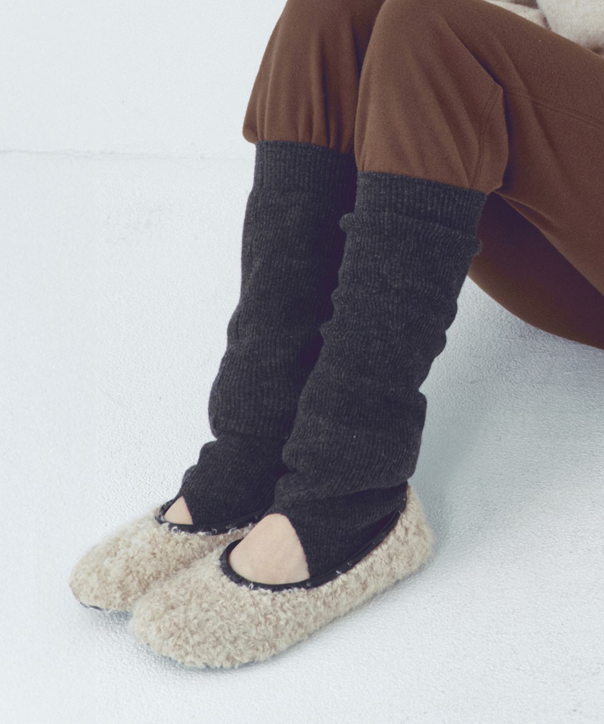 씨타(CITTA) Logo Stitch 2-Way Leg Warmer_CTA937(Charcoal)
