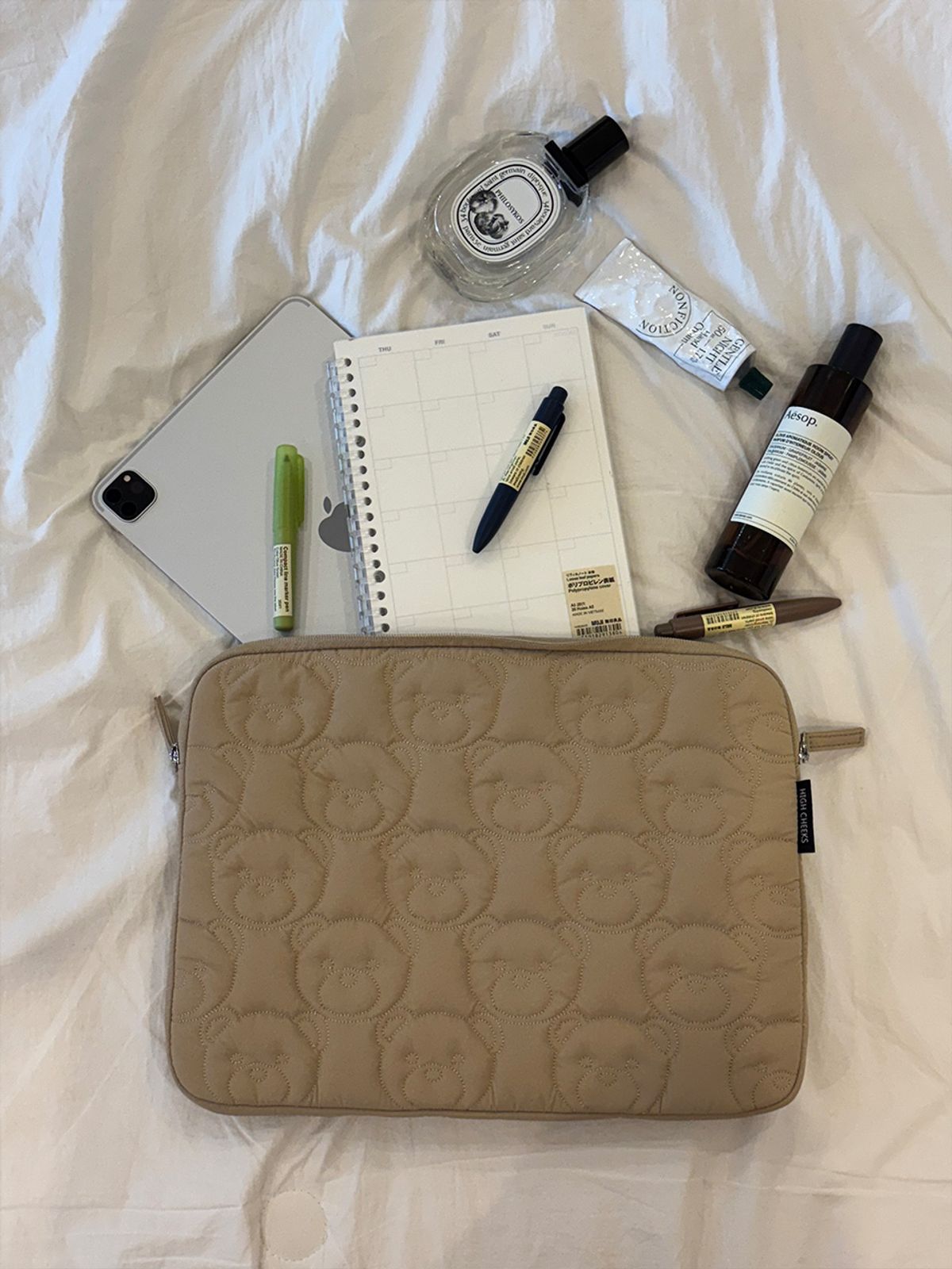 하이칙스(HIGH CHEEKS) APOC_Padded Notebook Pouch (13inch)_HC2579PC001M