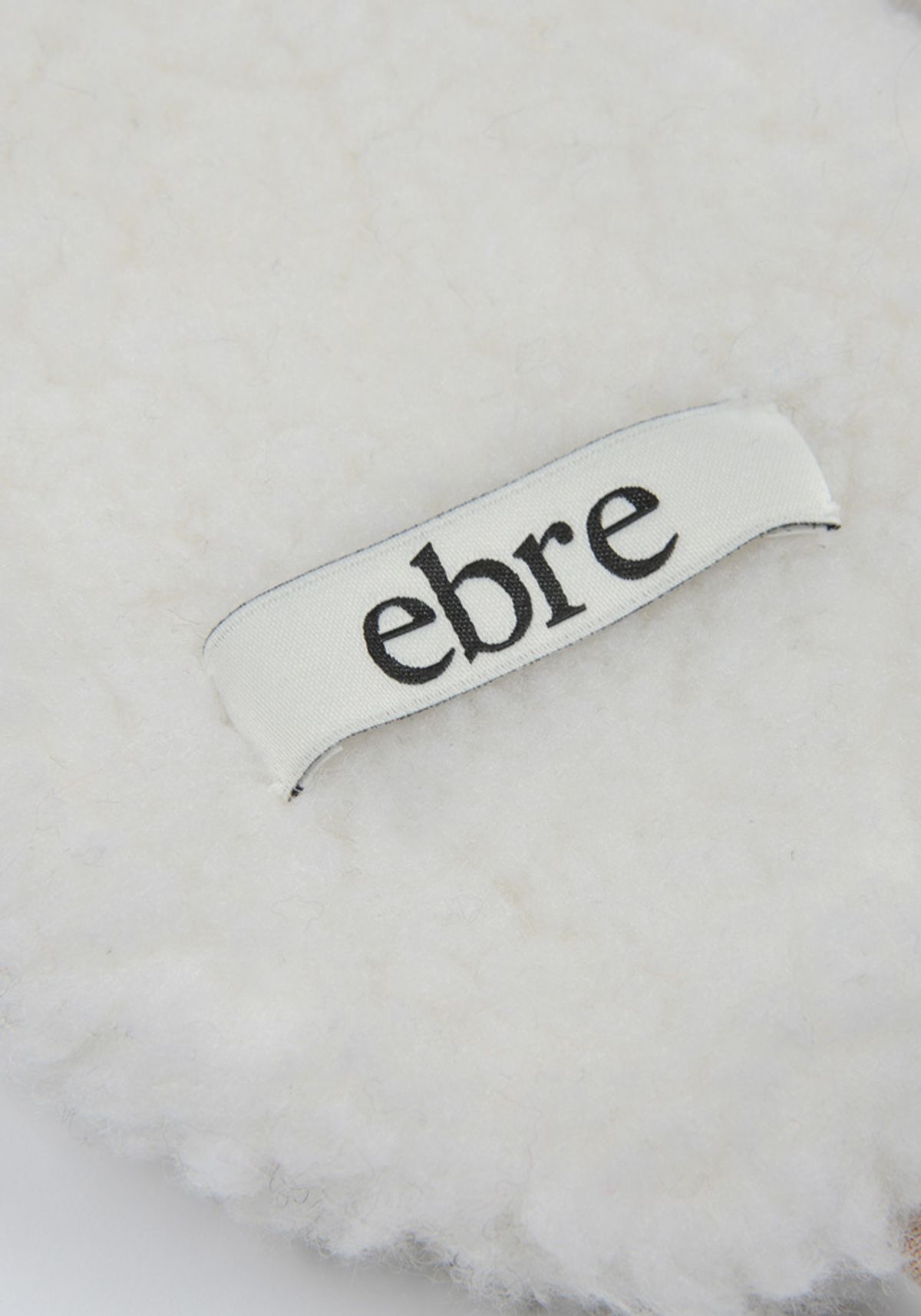 에브레(EBRE) 플러피 리버시블 이어머프 아이보리