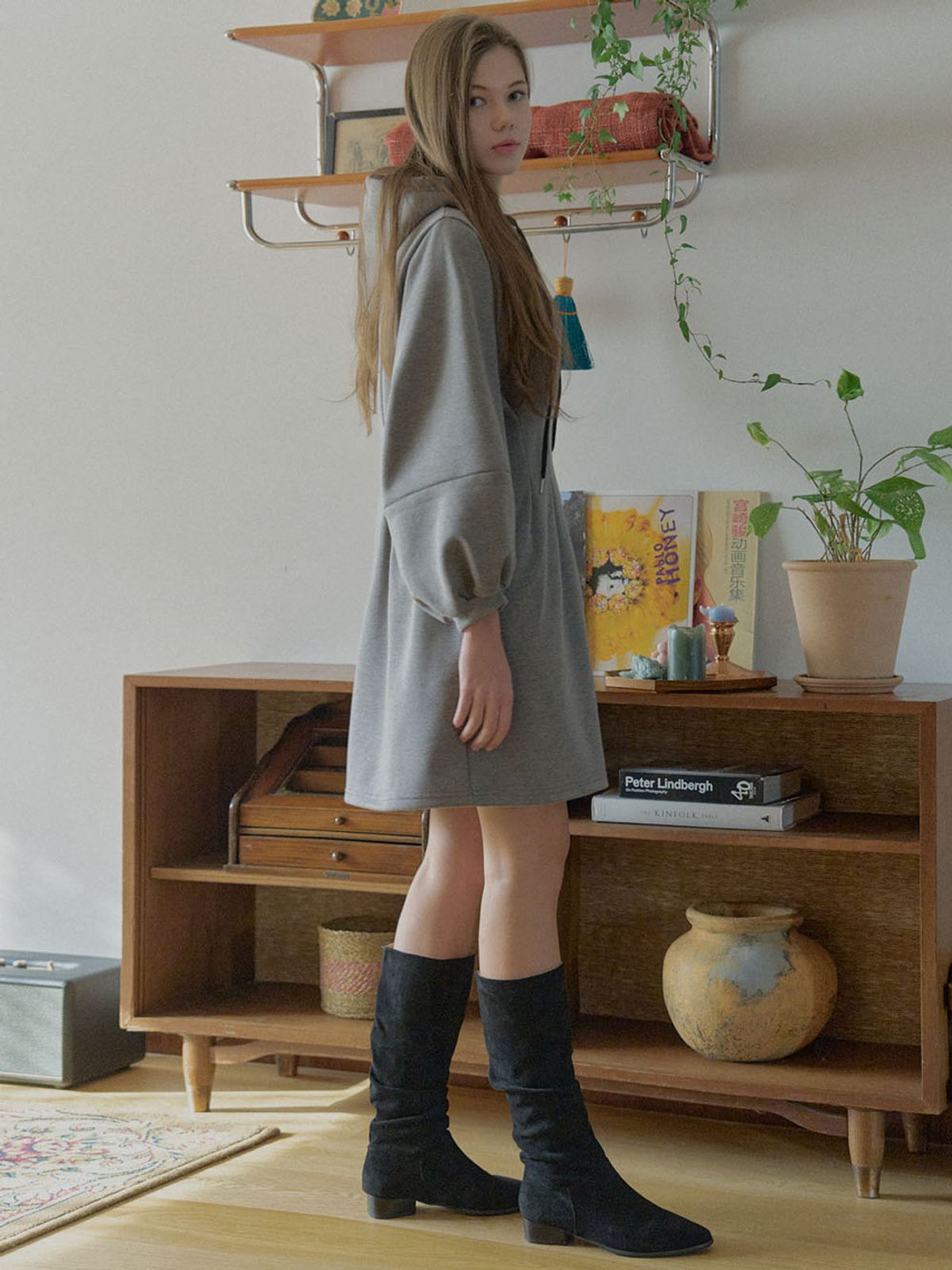 아방(AVANT-G) Hood Fit and Flare Mini Dress - CHARCOAL ( 기모)