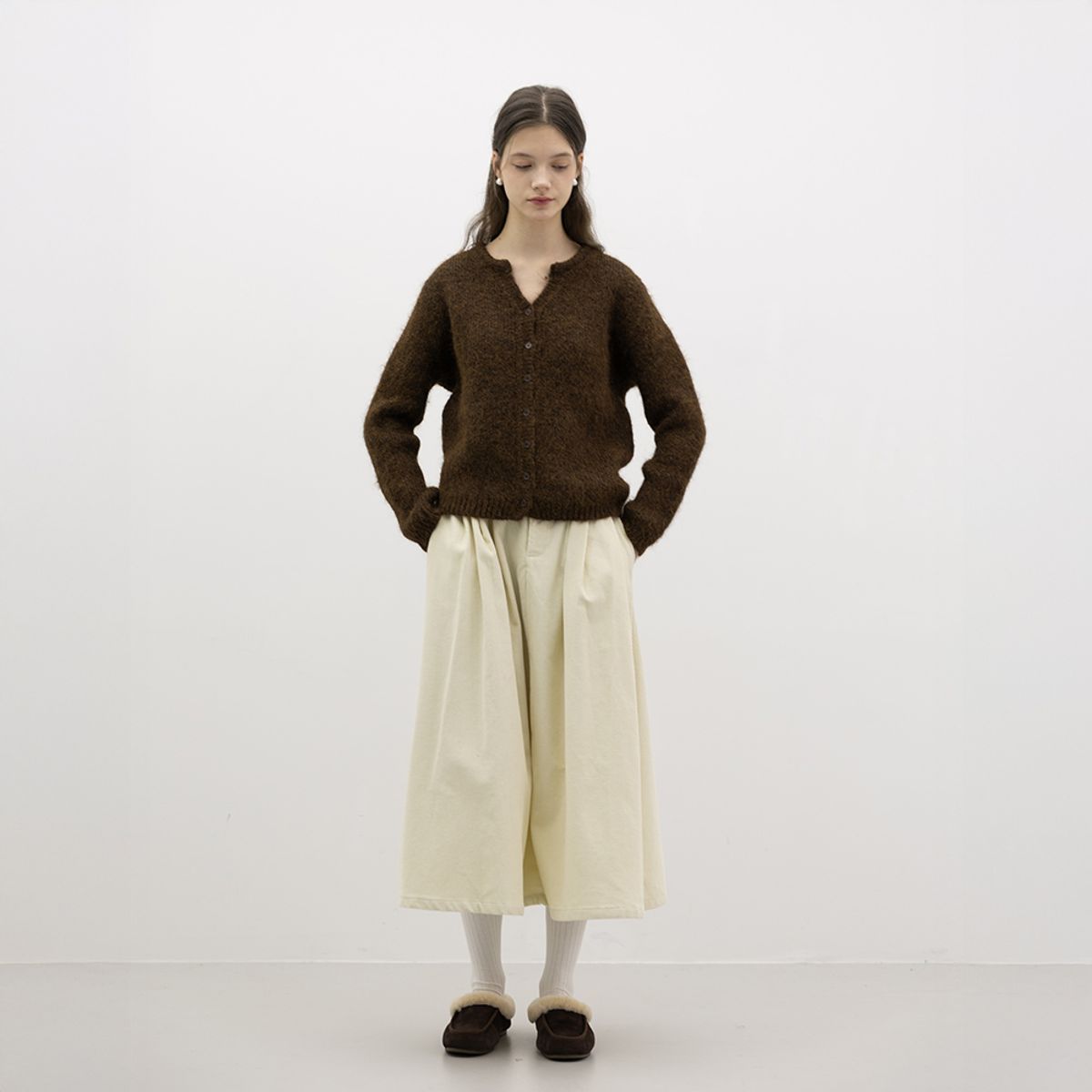 웬스데이딜라잇(WEDNESDAY DELIGHT) WD_Ivory loose corduroy skirt