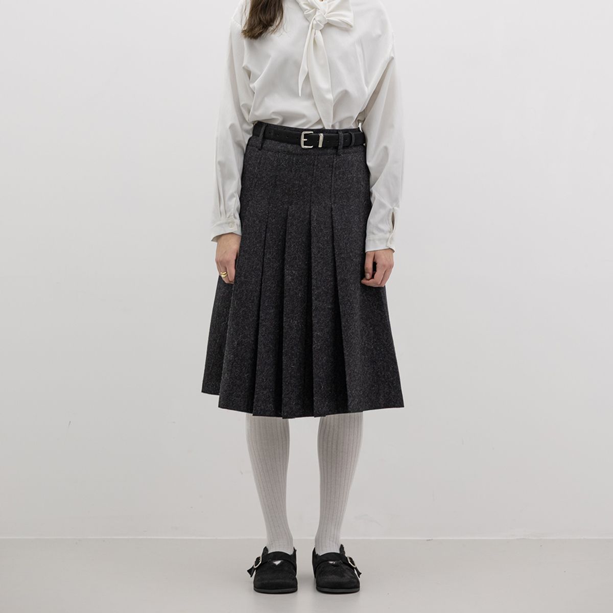 웬스데이딜라잇(WEDNESDAY DELIGHT) WD_Winter solid color pleated skirt_2color