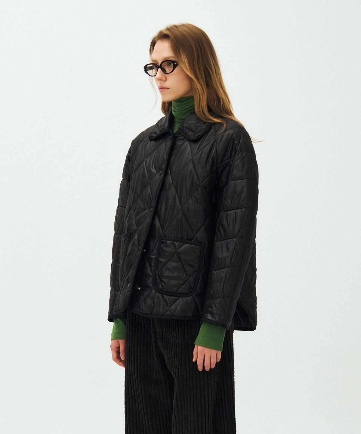 마이스(MAIS) GLOSSY QUILTING RAGLAN JACKET / BLACK