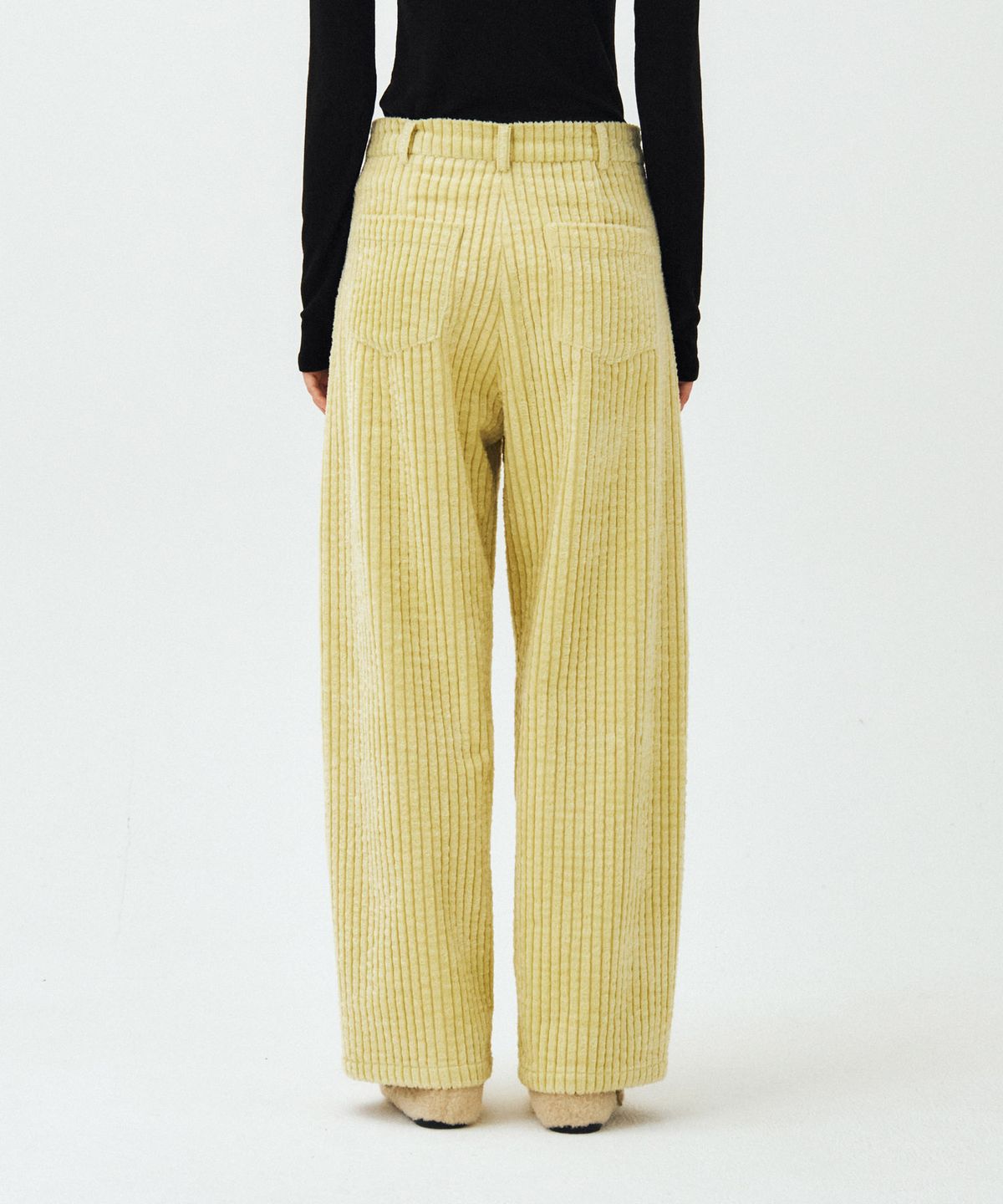마이스(MAIS) HEAVY WIDE CORDUROY PANTS / GREEN