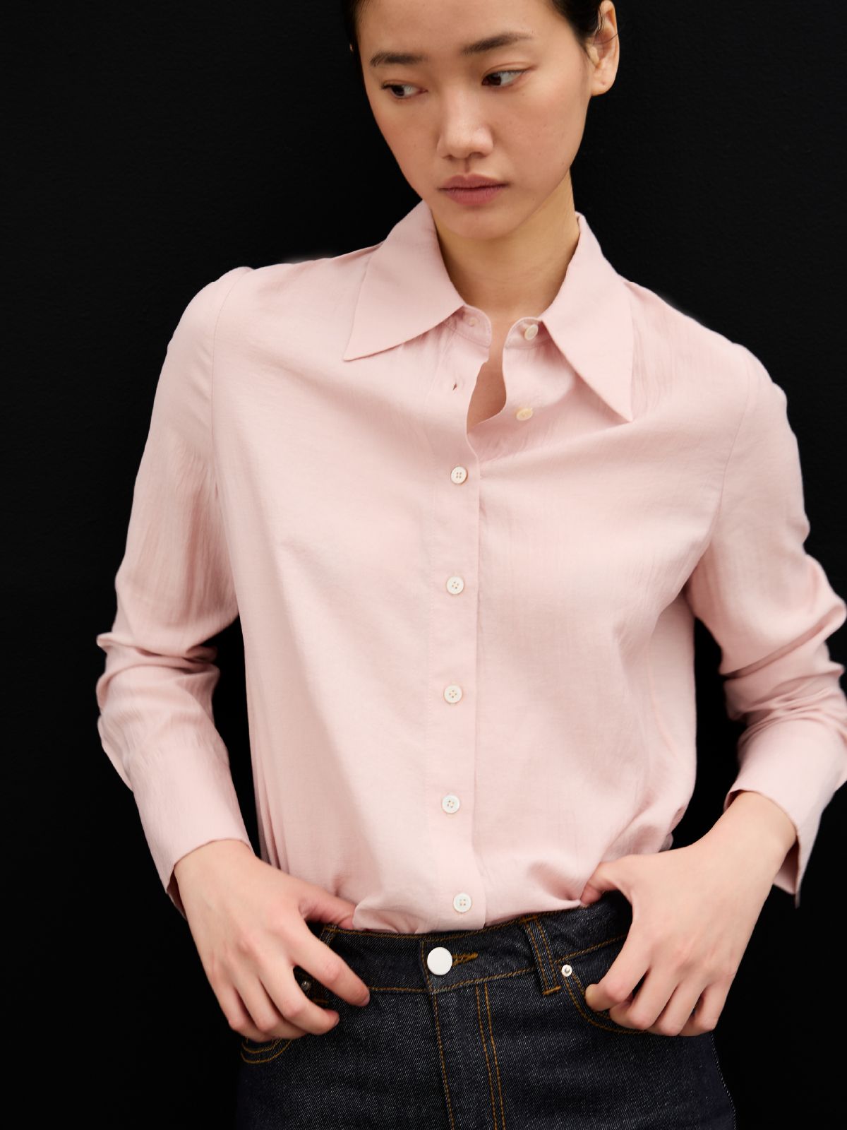안토메(ANTOME) 케일린 시어 블라우스 (페일 로즈)