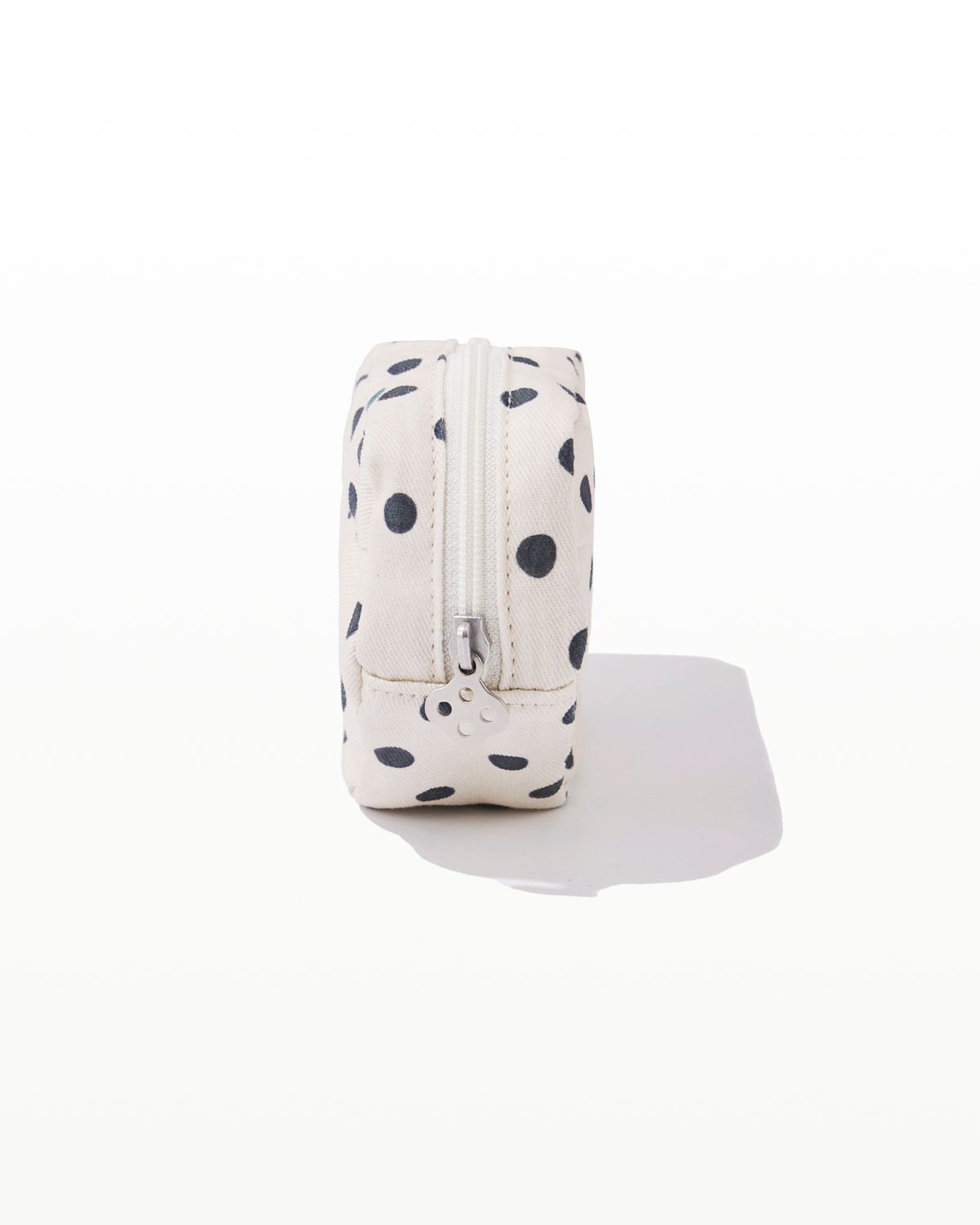 후포(HOOPOE) signature mini brief pouch in dot print_oatmeal milk