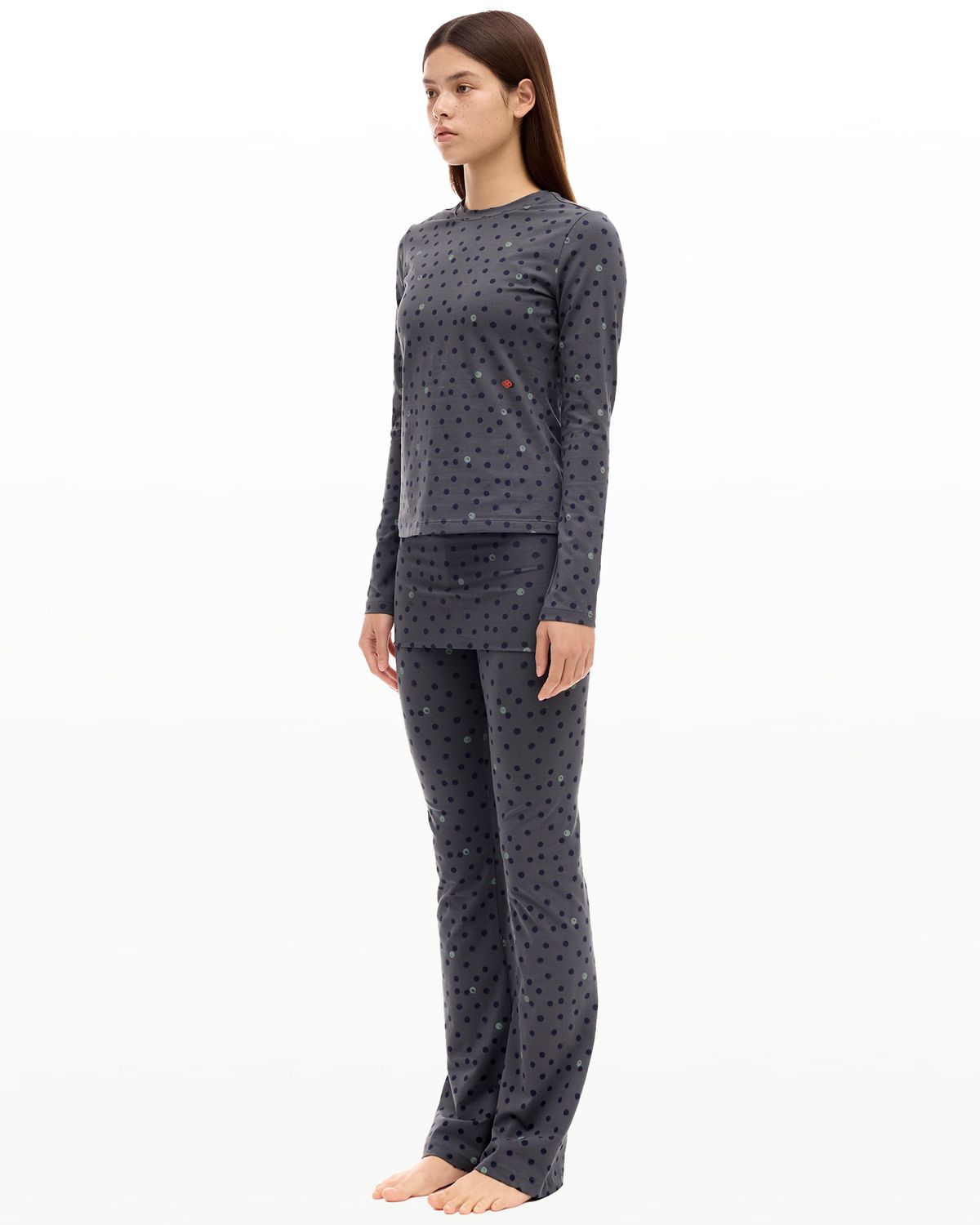 후포(HOOPOE) signature long sleeve bratop &  flare fit stretch pants in dot print_charcoal