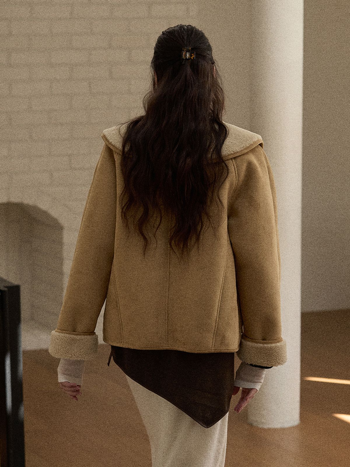 비뮤즈맨션(BEMUSE MANSION) Wide collar mustang jacket - Camel