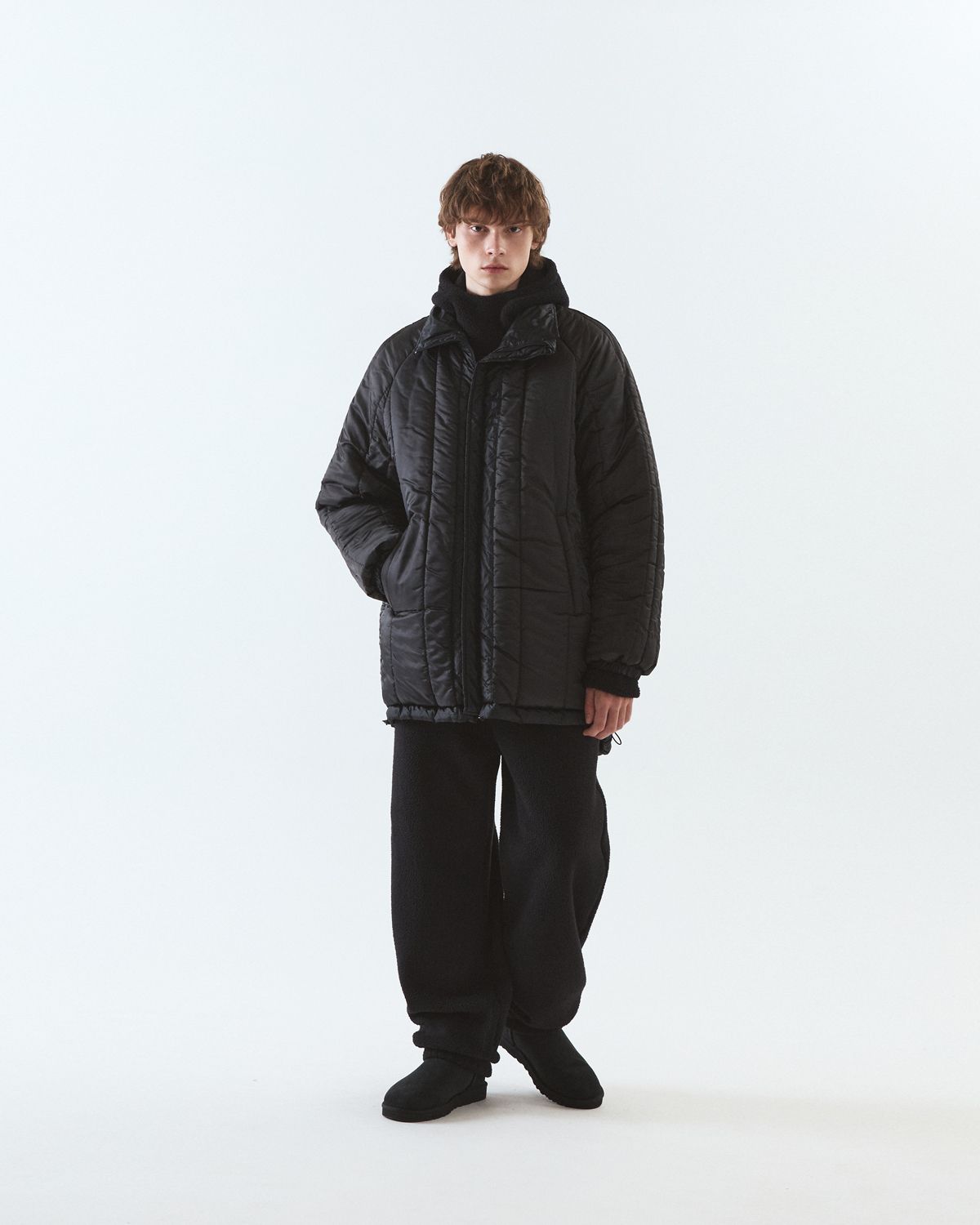 디앤드퀘스천(THEENDQUESTION) Reversible half long padded jumper / BLACK