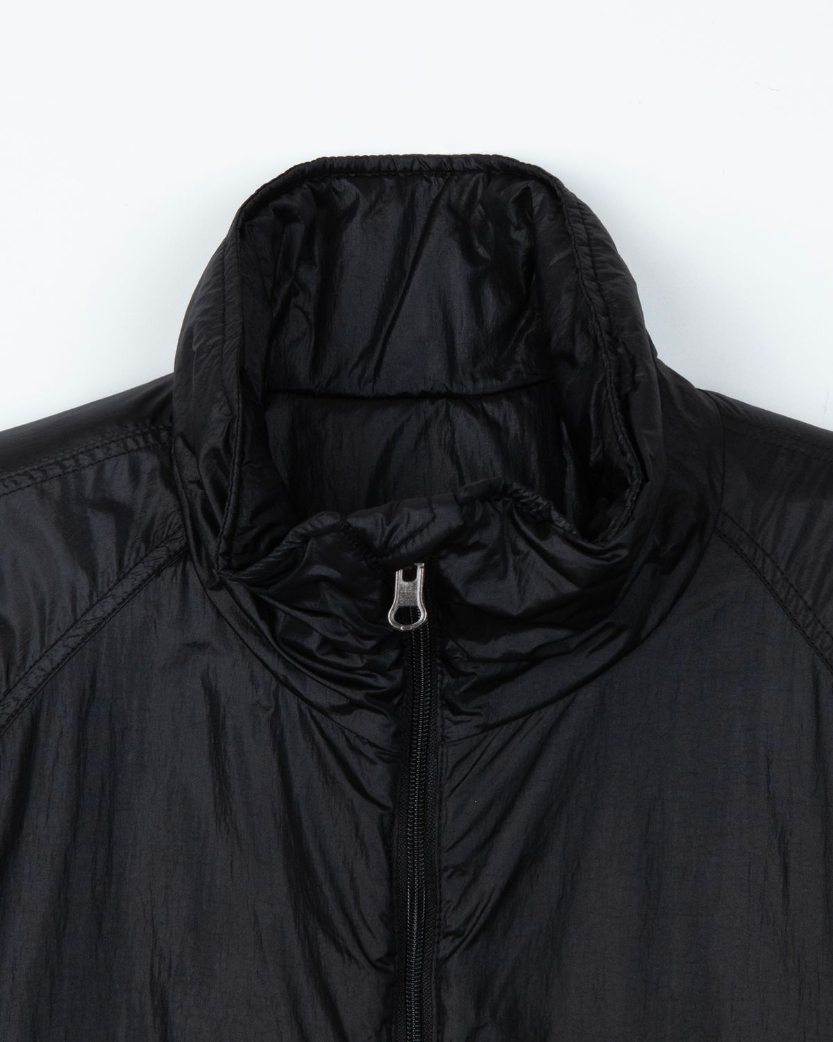 디앤드퀘스천(THEENDQUESTION) Reversible half long padded jumper / BLACK