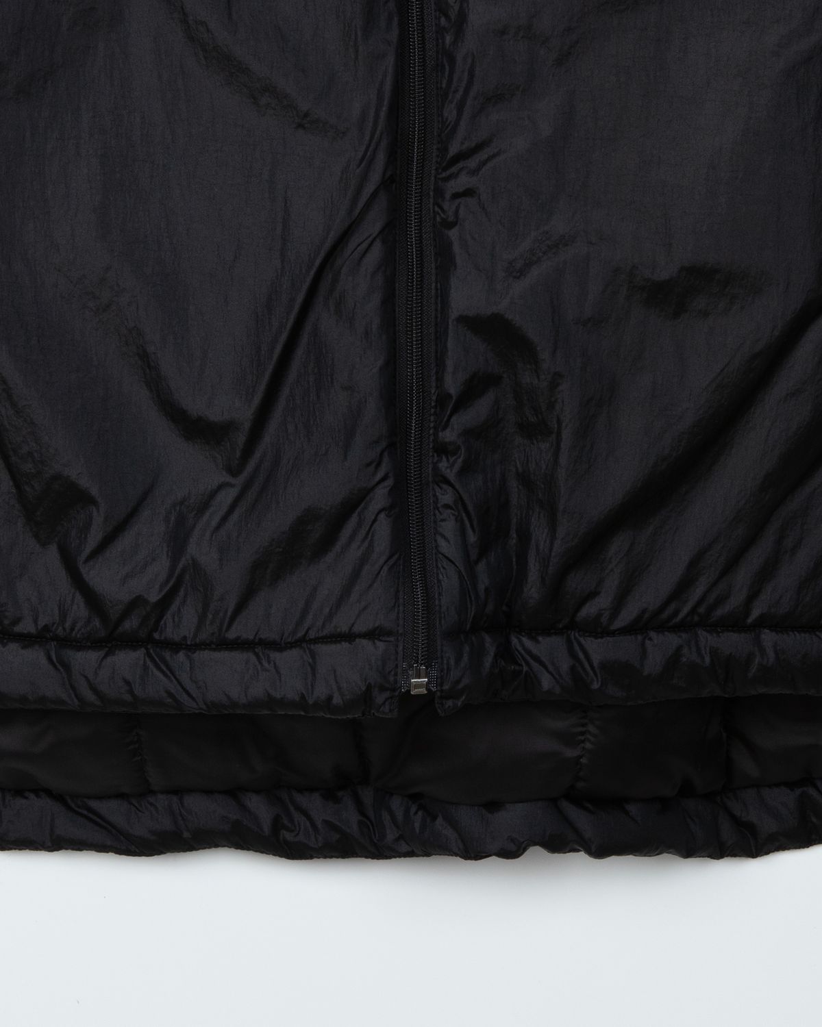 디앤드퀘스천(THEENDQUESTION) Reversible half long padded jumper / BLACK