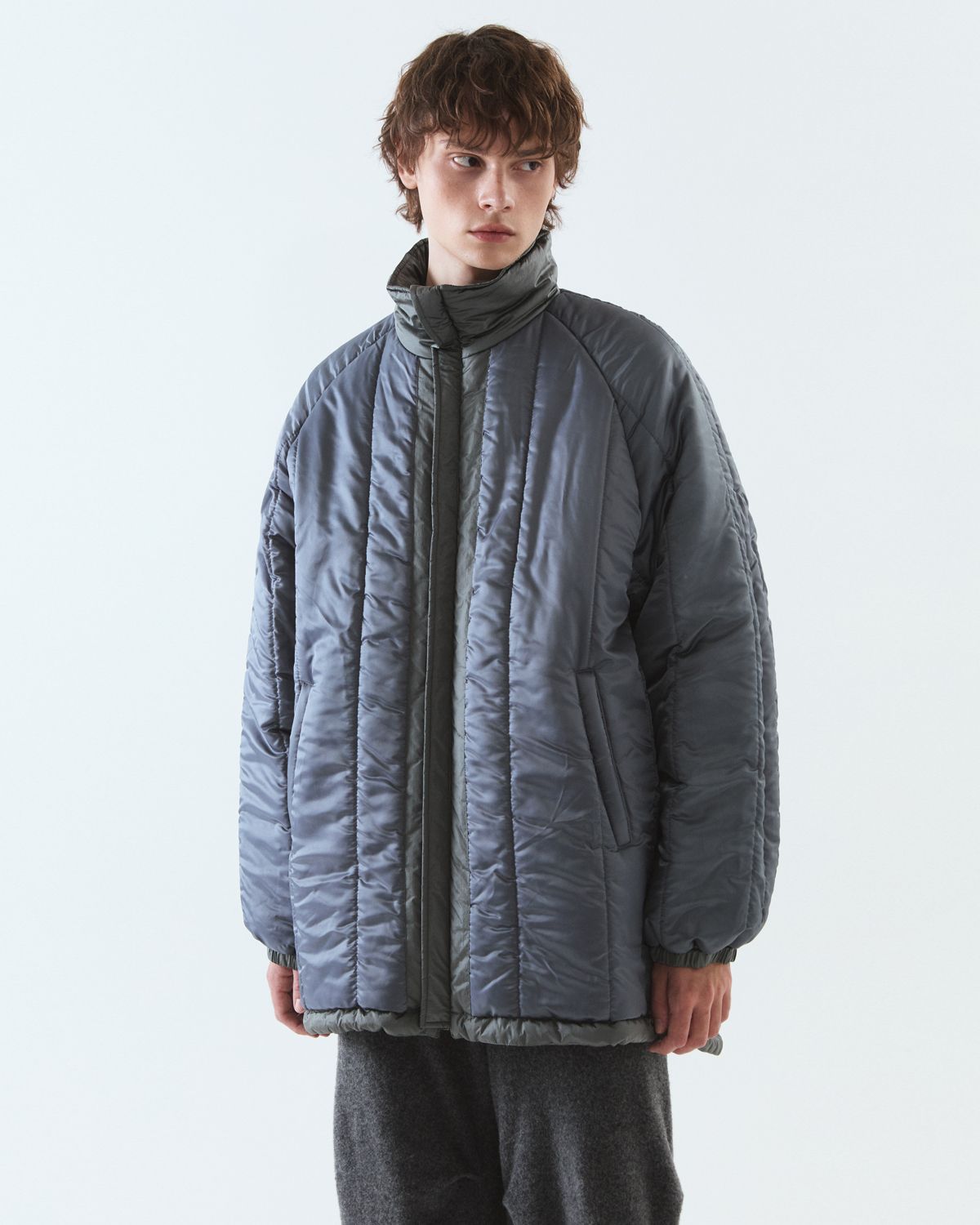 디앤드퀘스천(THEENDQUESTION) Reversible half long padded jumper / DARK GRAY