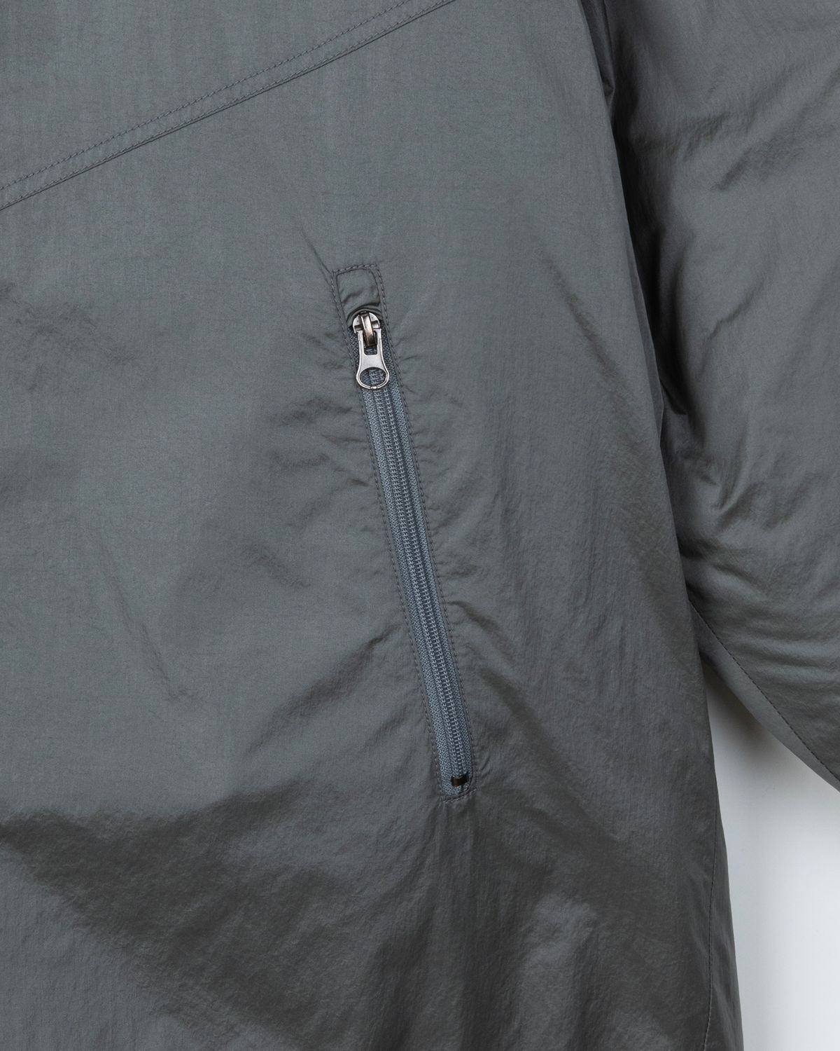 디앤드퀘스천(THEENDQUESTION) Reversible half long padded jumper / DARK GRAY