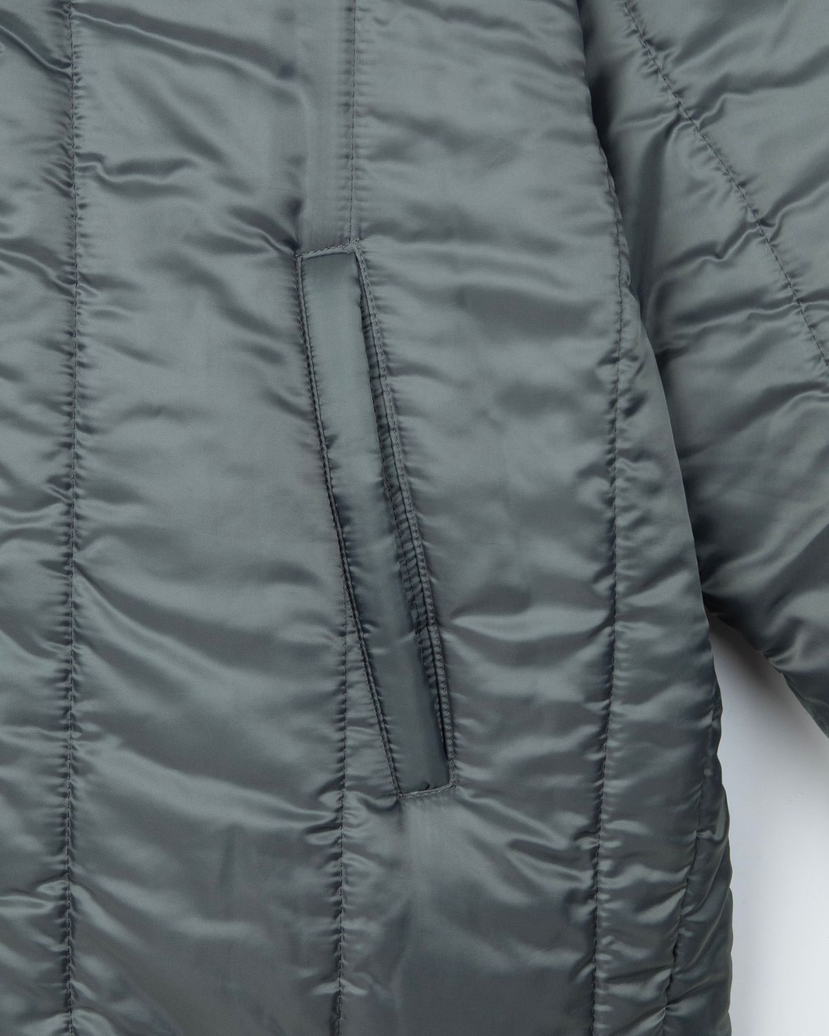 디앤드퀘스천(THEENDQUESTION) Reversible half long padded jumper / DARK GRAY