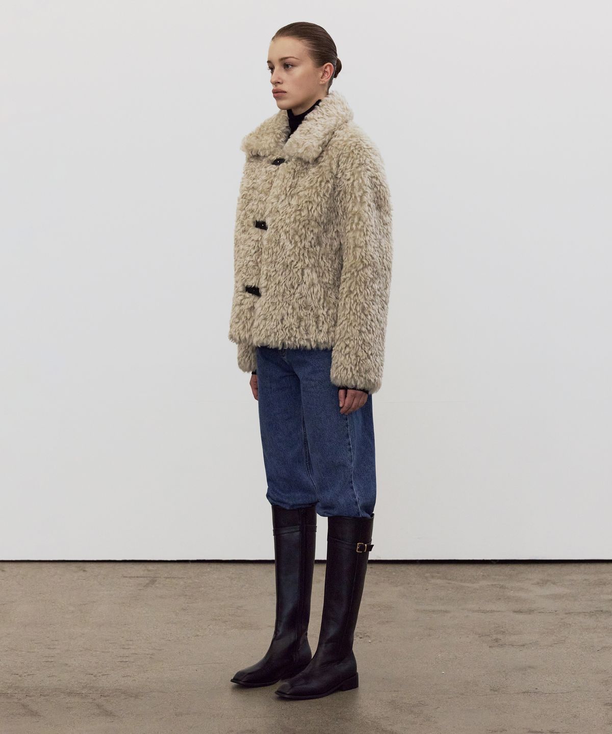 엘리오티(ELLIOTI) Poodle Fur Jacket_3Color