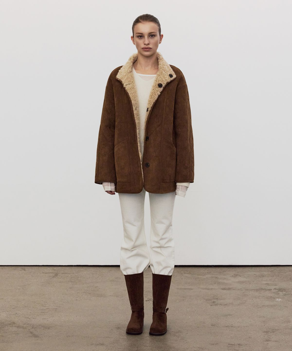 엘리오티(ELLIOTI) Clara Suede Wool Half Coat_2Color