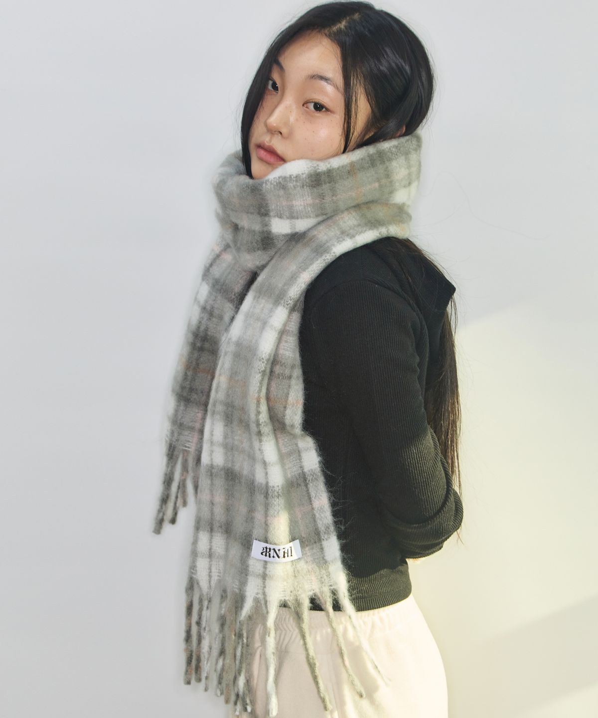 러닝하이(RUNNINGHIGH) 빅 체크 머플러 [그레이]