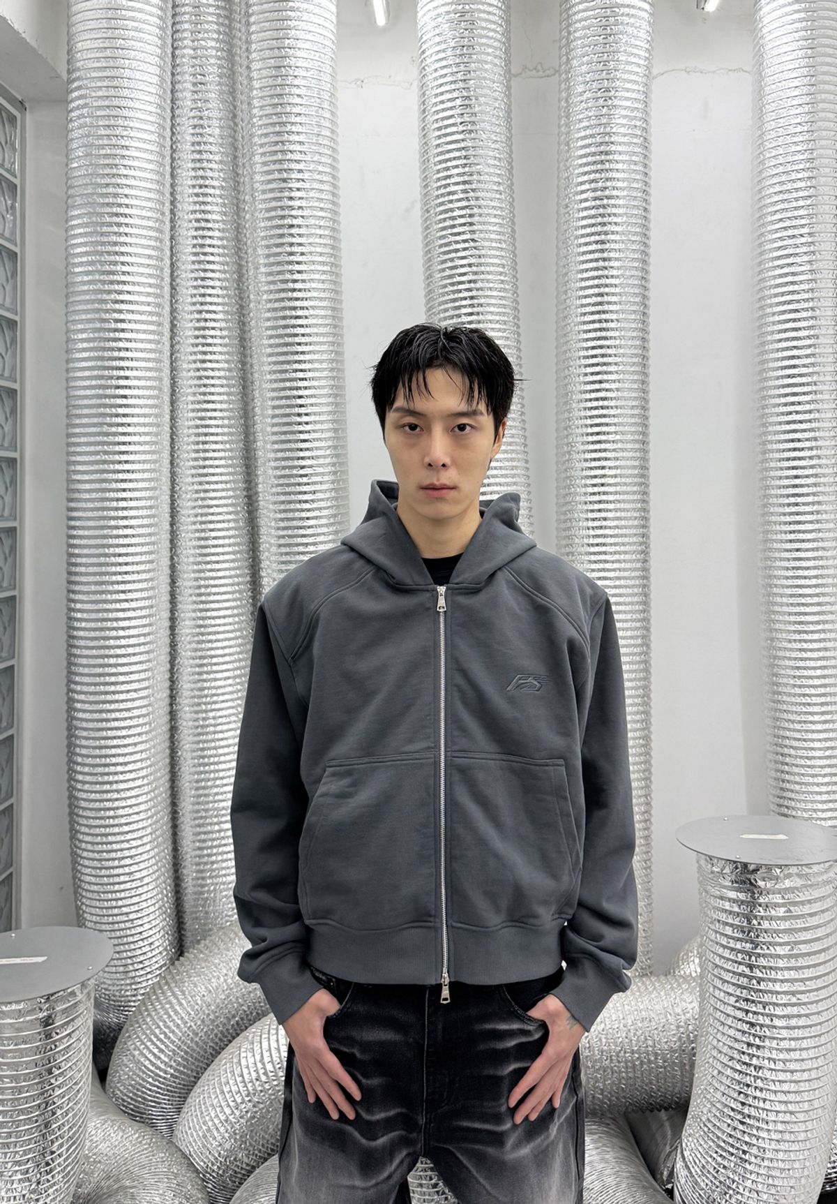 포스센스티브(FORCESENSITIVE) FORCE HOODIE ZIP-UP CH