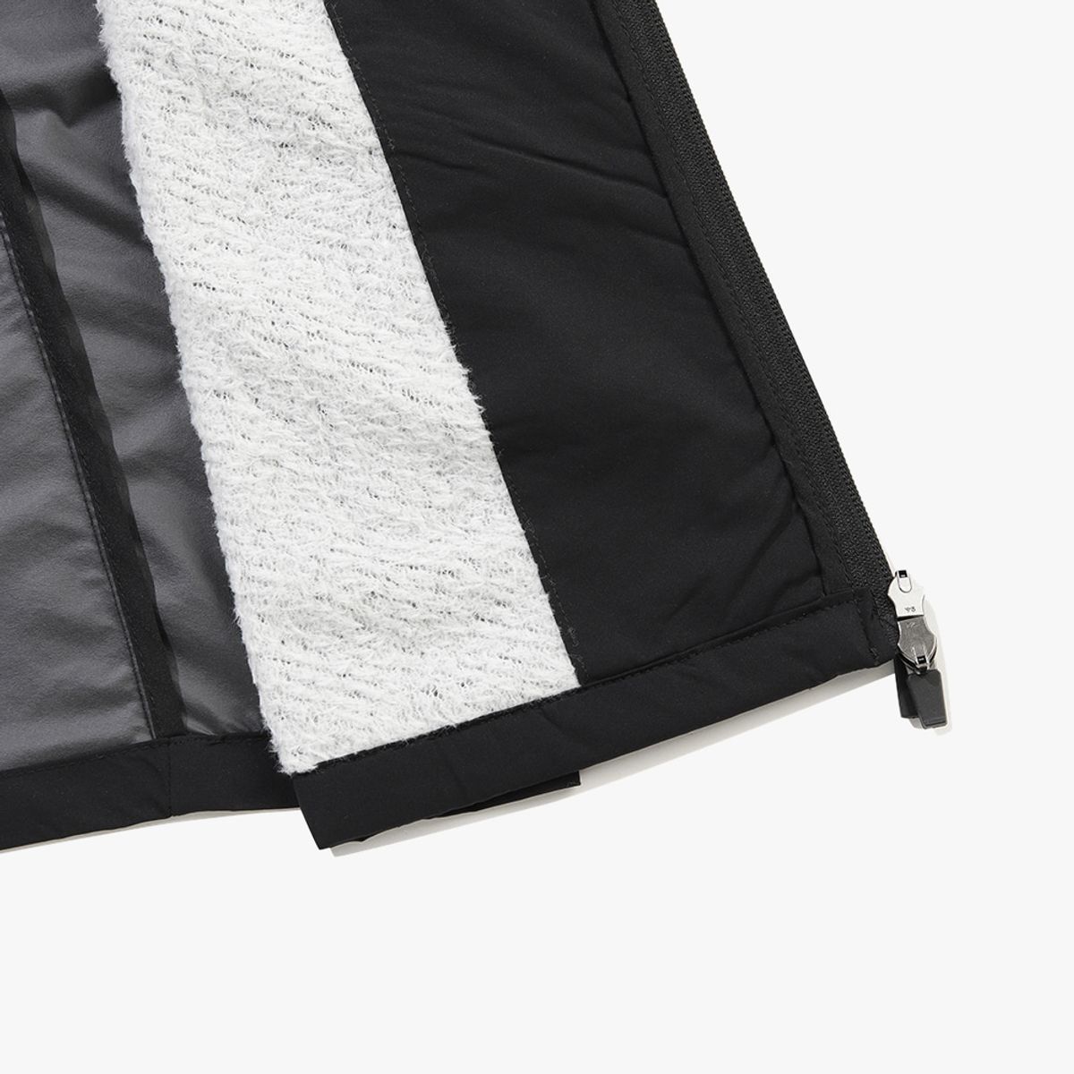 디아도라(diadora) 패디드 윈터 베스트 BLACK