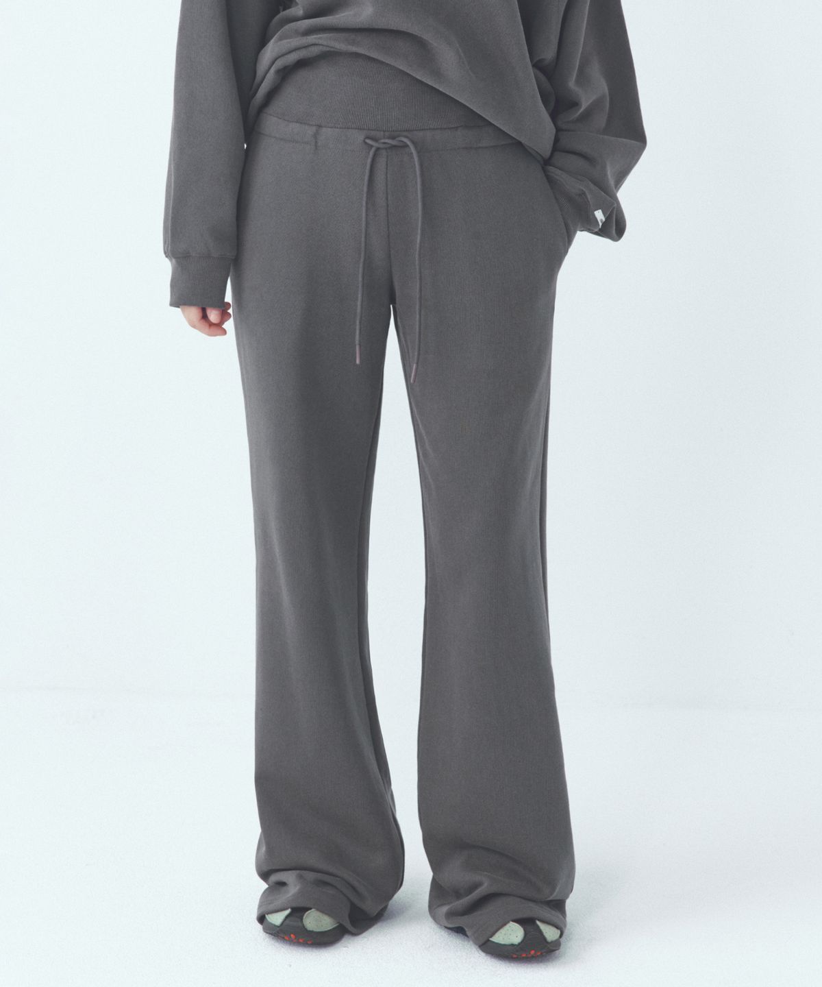 씨타(CITTA) Every Day Relaxed Wide Band Boot-cut Pants_CTB559(Charcoal)