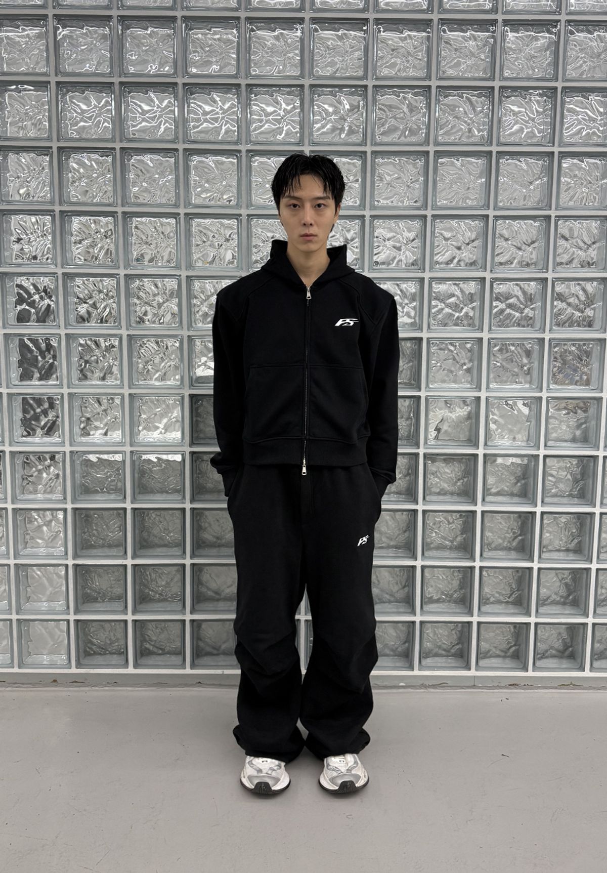 포스센스티브(FORCESENSITIVE) FORCE WIDE SWEAT PANTS