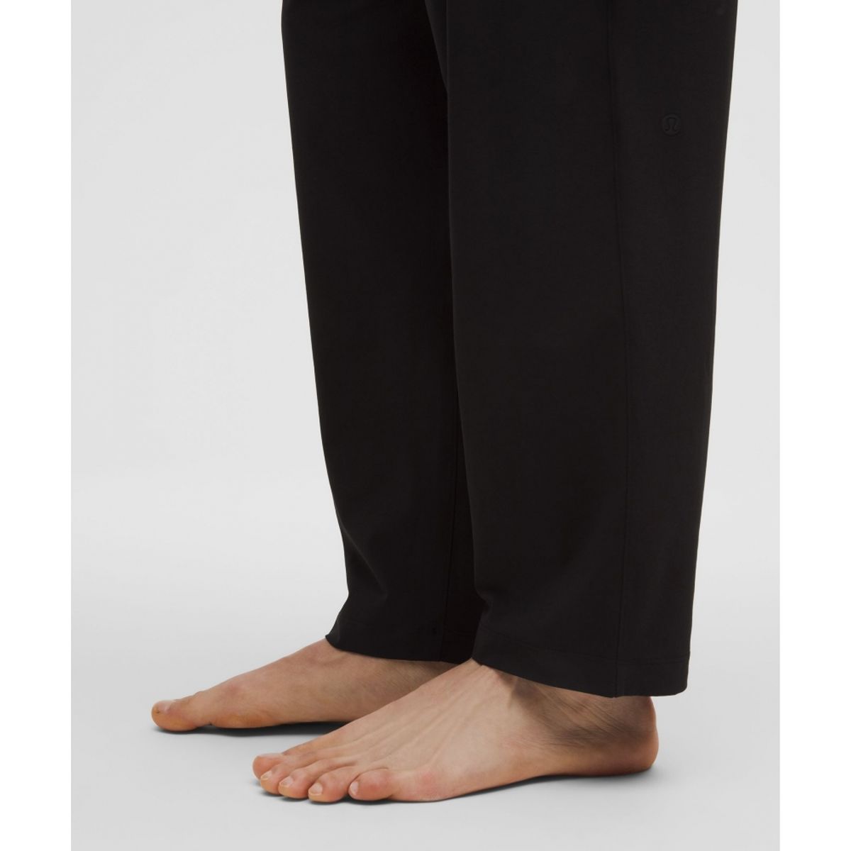 룰루레몬(LULULEMON) 밸런서 우븐 릴랙스 핏 팬츠 *쇼터  BLK