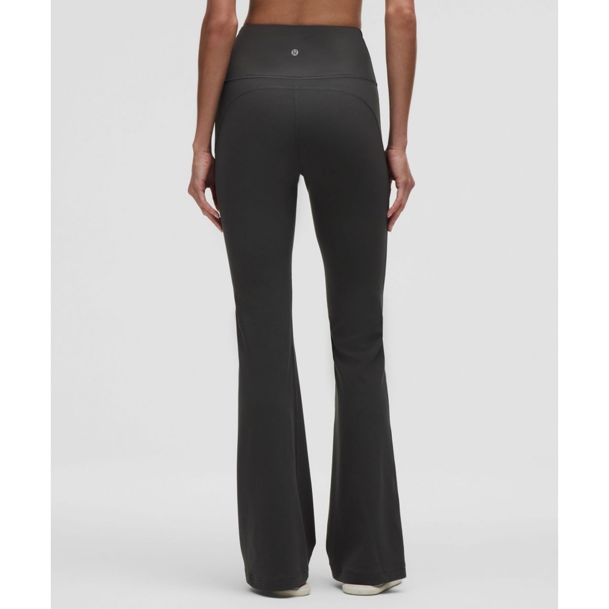 룰루레몬(LULULEMON) 그루브 Nulu 슈퍼 하이라이즈 플레어드 팬츠 *레귤러  GGRE