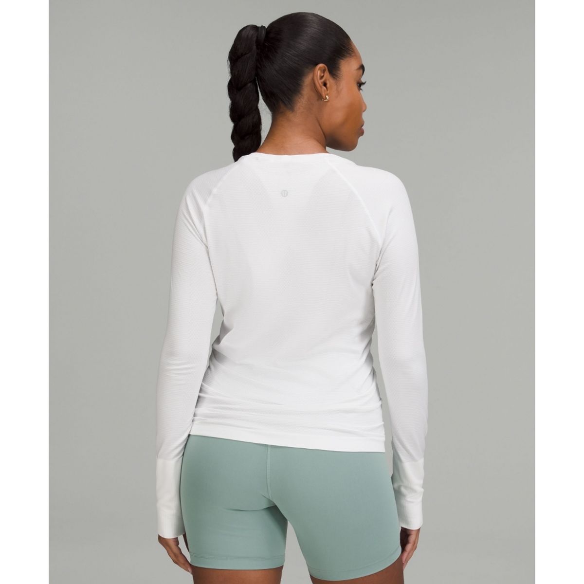 룰루레몬(LULULEMON) 스위프틀리 테크 롱슬리브 셔츠 2.0 *힙 렝스  WHWH