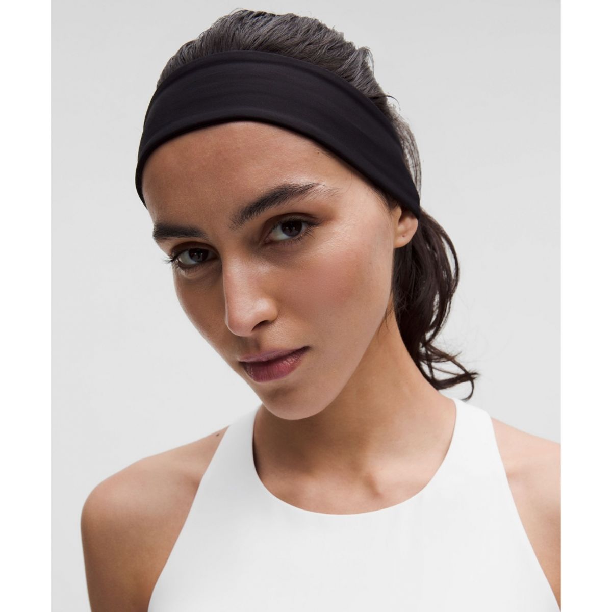 룰루레몬(LULULEMON) 라이트리프트 스포츠 브라 *미디엄 서포트, B C컵  WHT