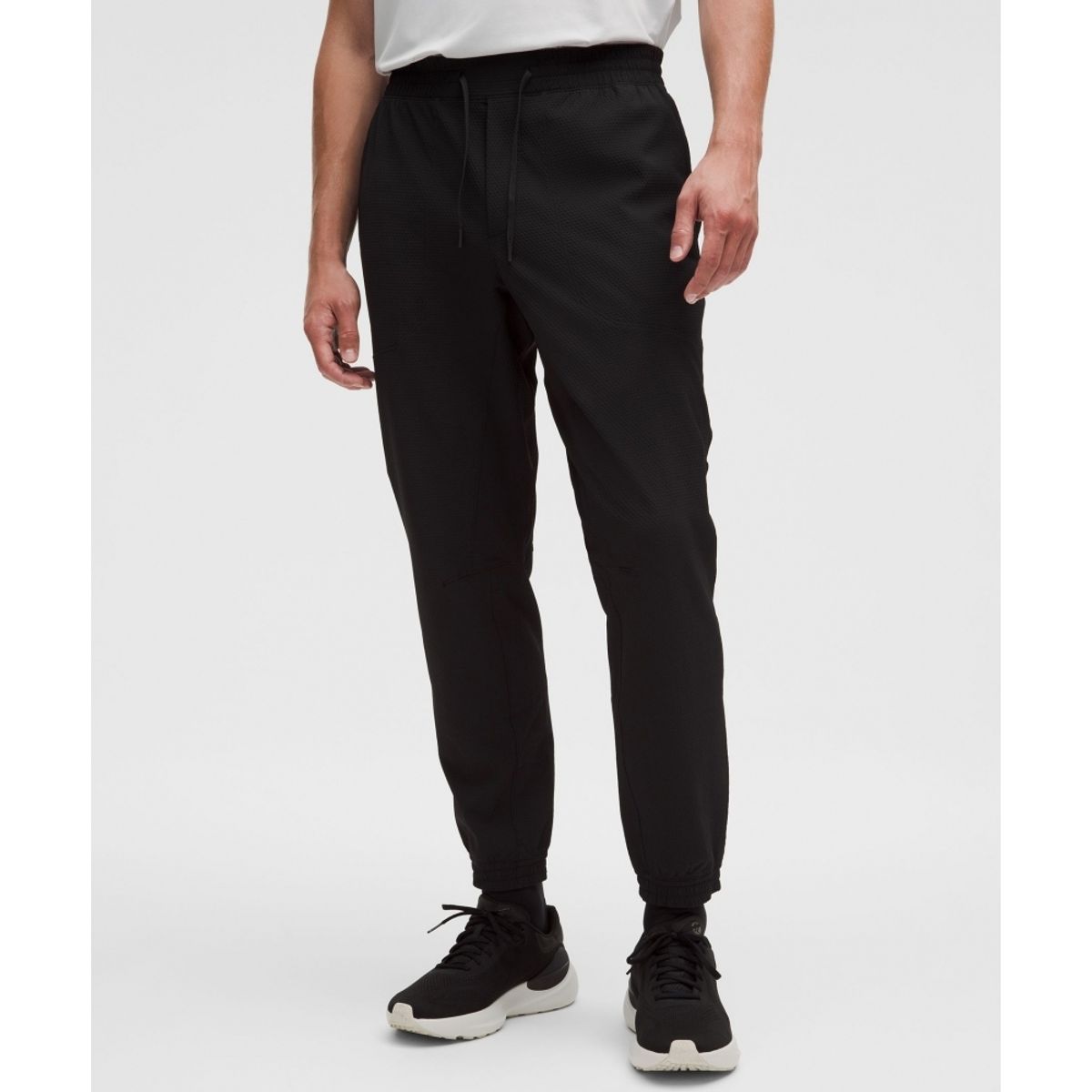 룰루레몬(LULULEMON) 라이선스 투 트레인 텍스처드 조거 *레귤러  BLK